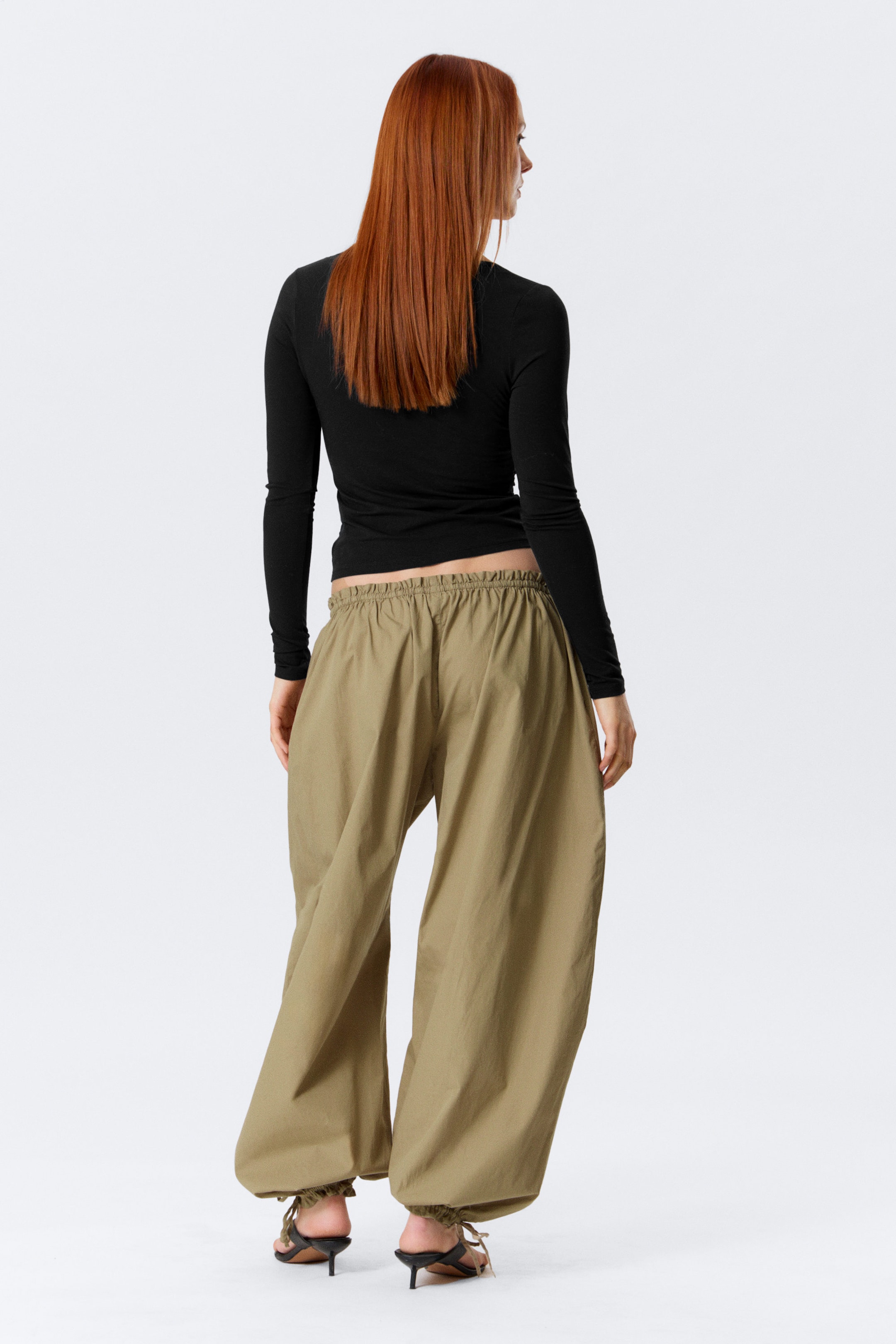 Light Khaki Green - Low Rise Ruched Drawstring Trousers - 3