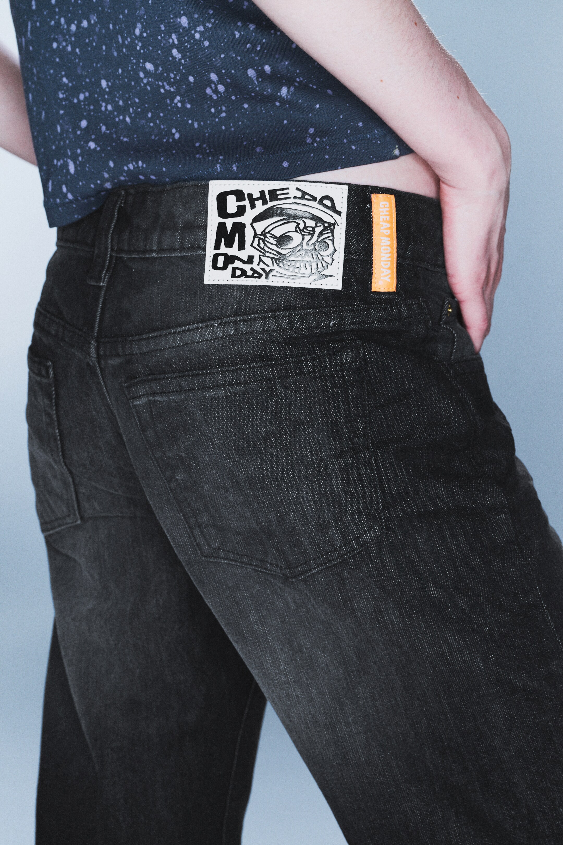 Visualizza immagine più grande: Jeans Messy regular a vita bassa con straight leg - Nero slavato - Nero - DONNA | H&M IT 3