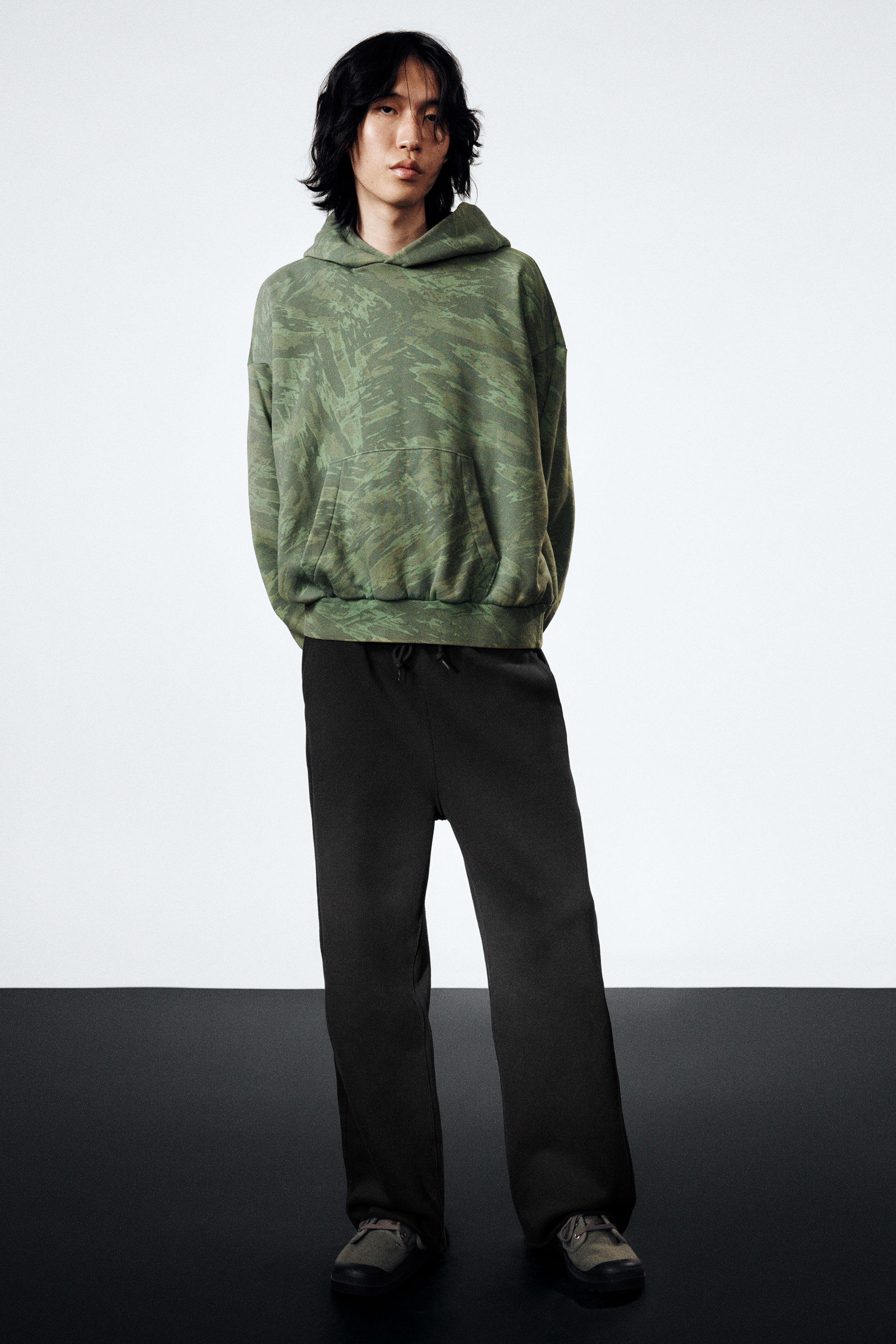 Black - Loose Fit Scuba Sweatpants - 2