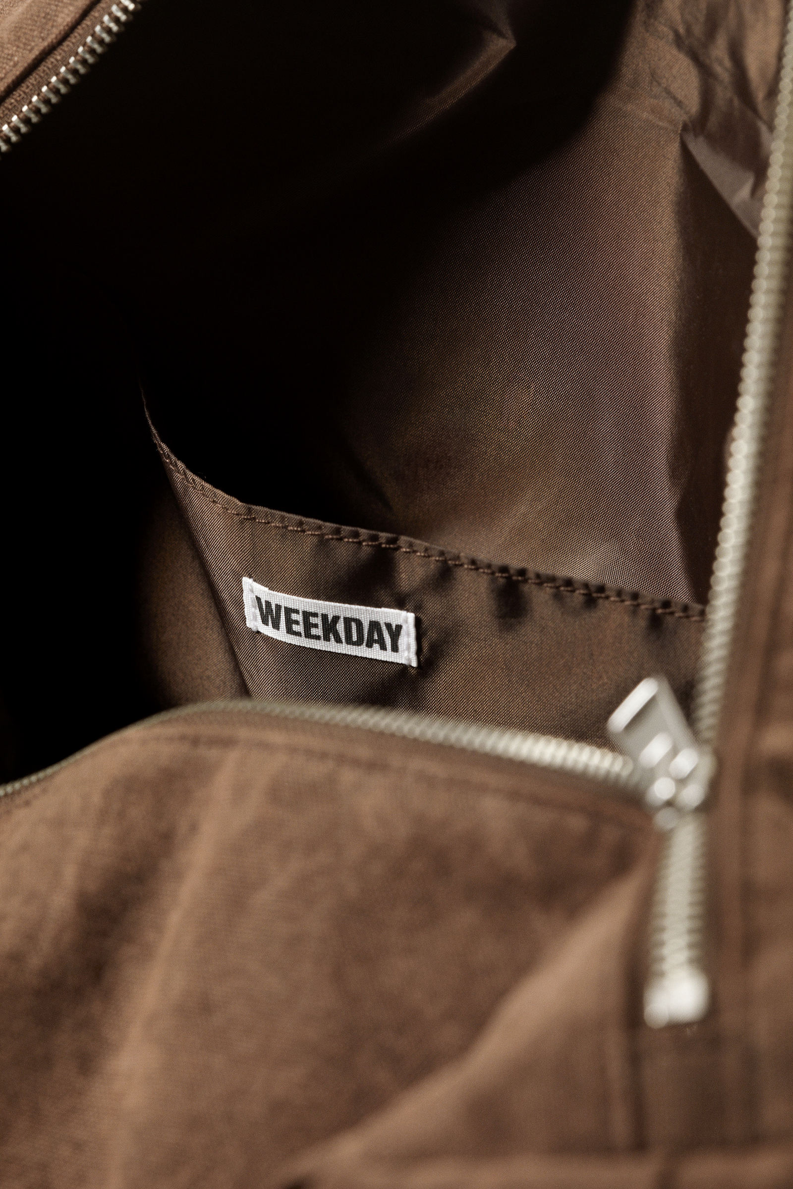 メケアリサ　Weekday Bag No.3 _Dates Brown washed cotton crossbody bag - Dark Brown | Weekday WW