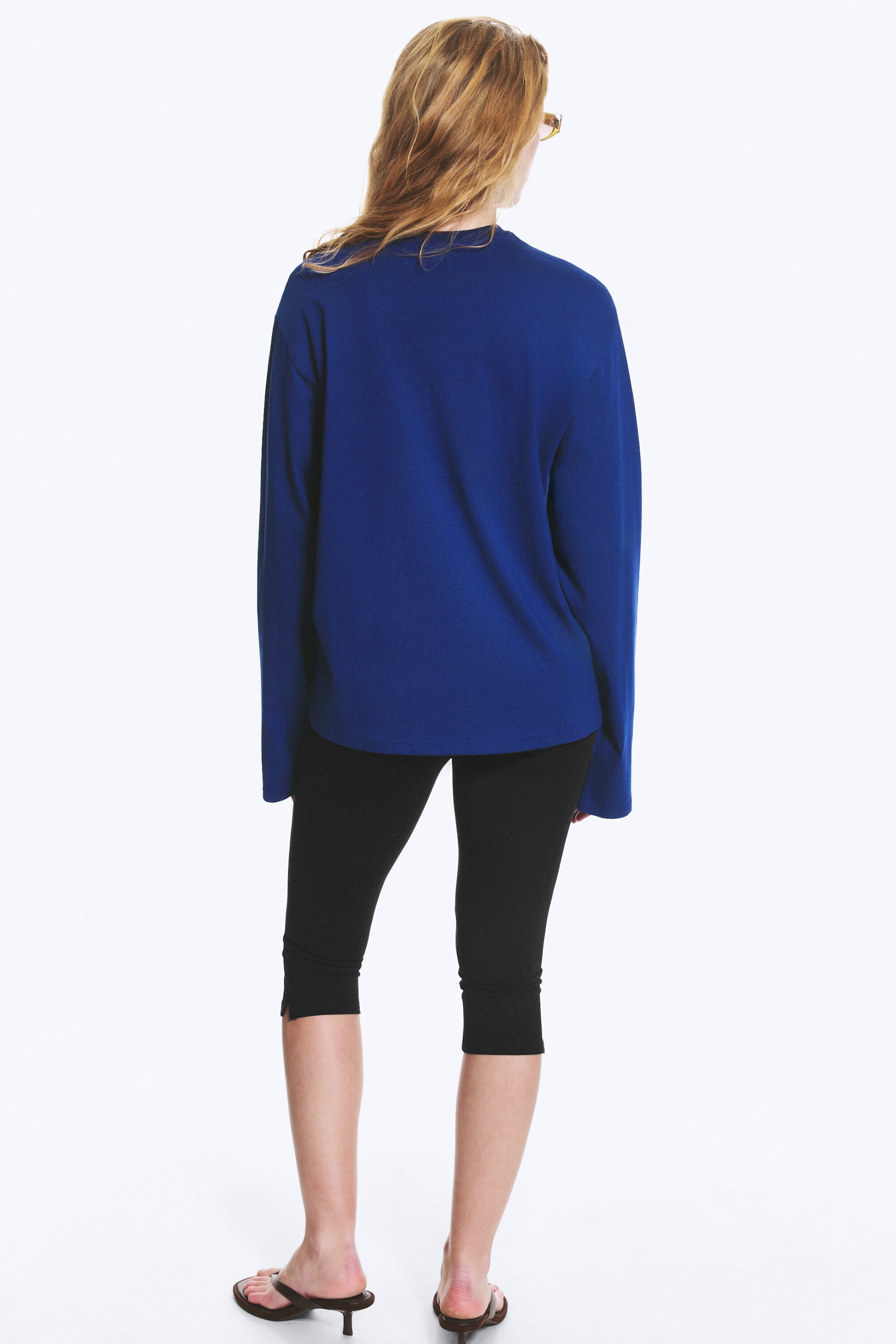 Bright Blue - Long-Sleeved Boxy Cotton T-shirt - 2