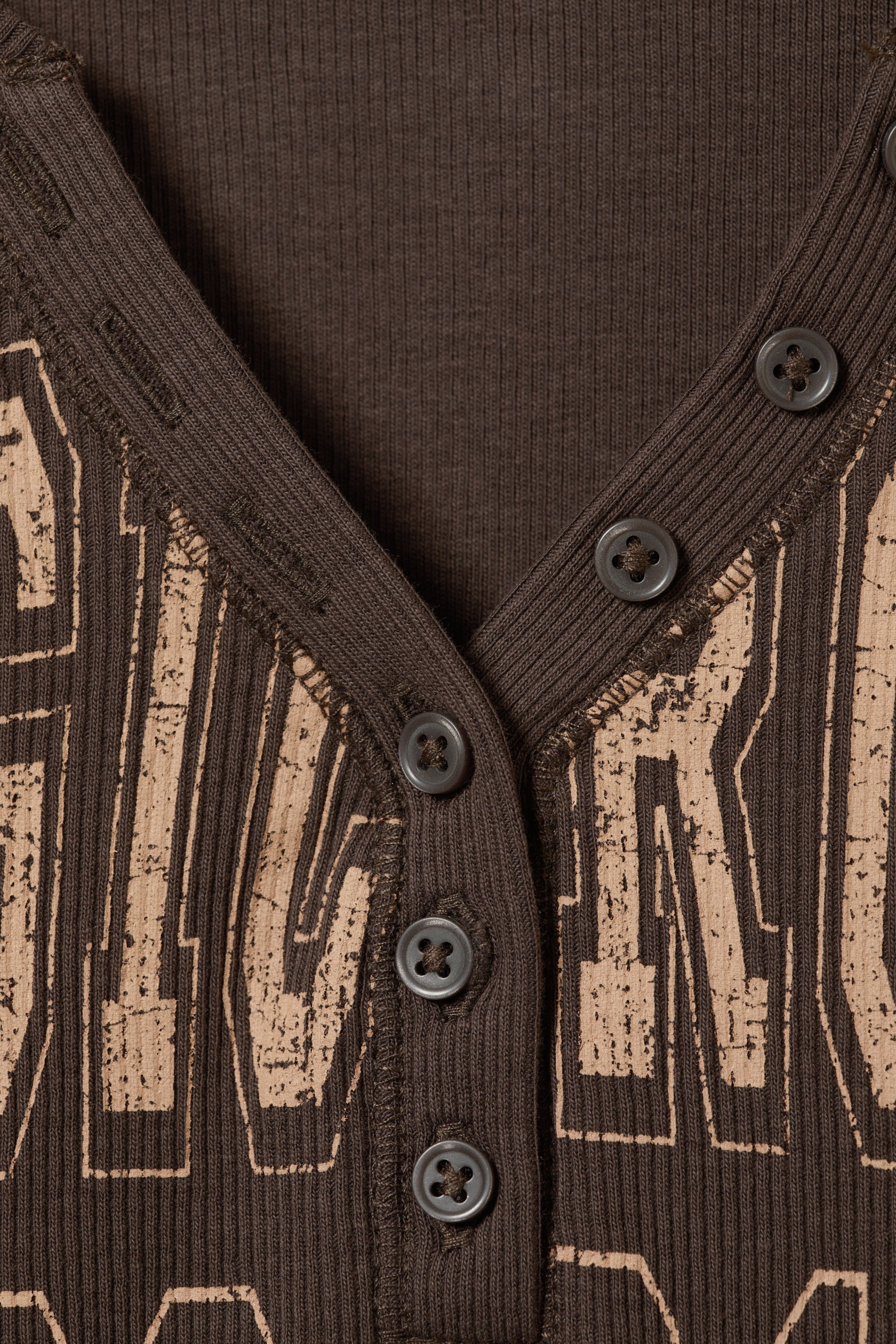 Brown - Long-Sleeved Fitted V-Neck Top - 2