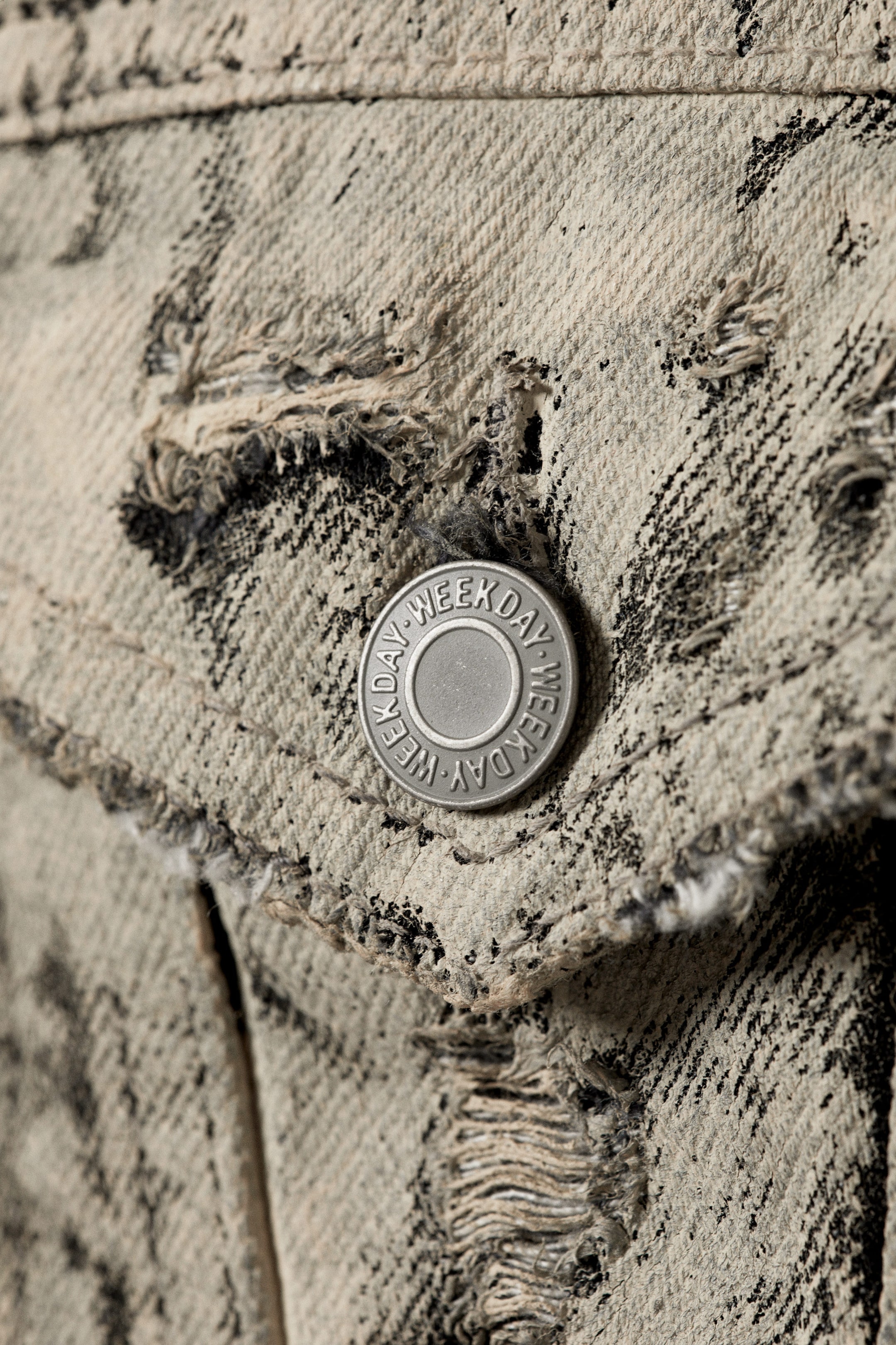 Kalzium Distressed - Rodeo - Denim-Truckerjacke in starkem Used-Look - 2