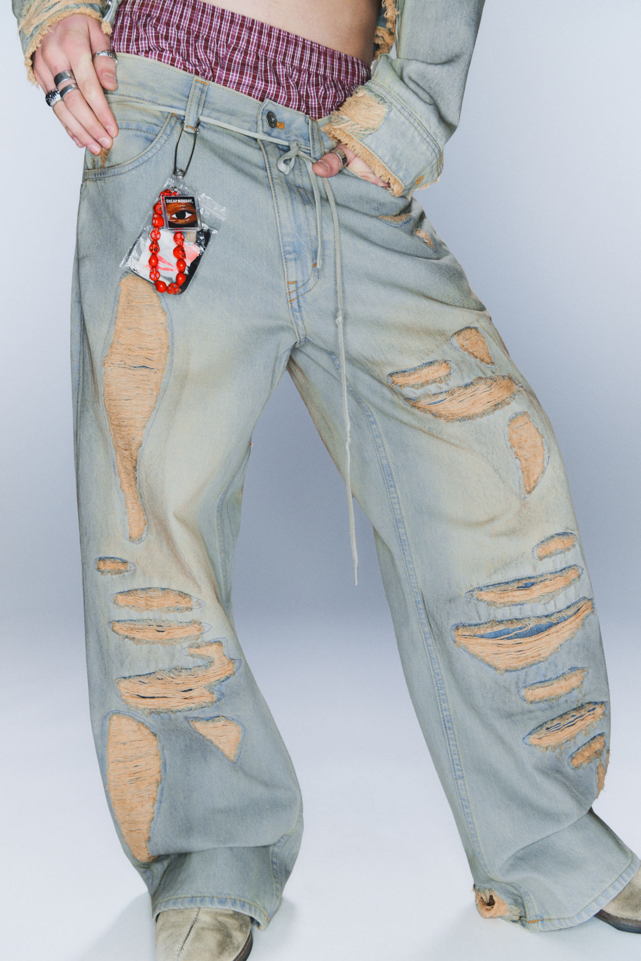 Hellblau - Pink Rip - CM x LB Looser Pink Rip Unisex Jeans - 2