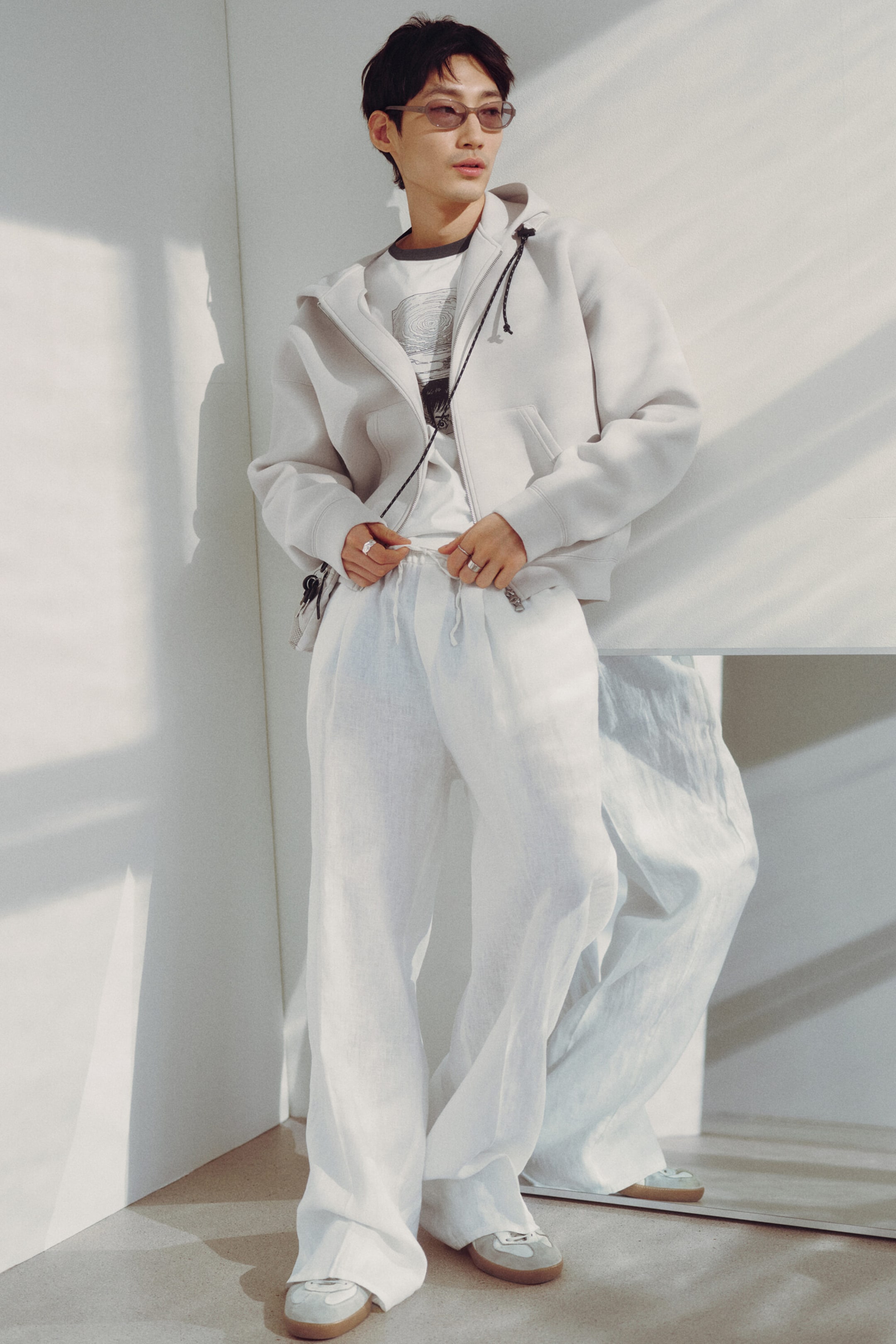 White - Loose Fit Straight Leg Linen Trousers - 1