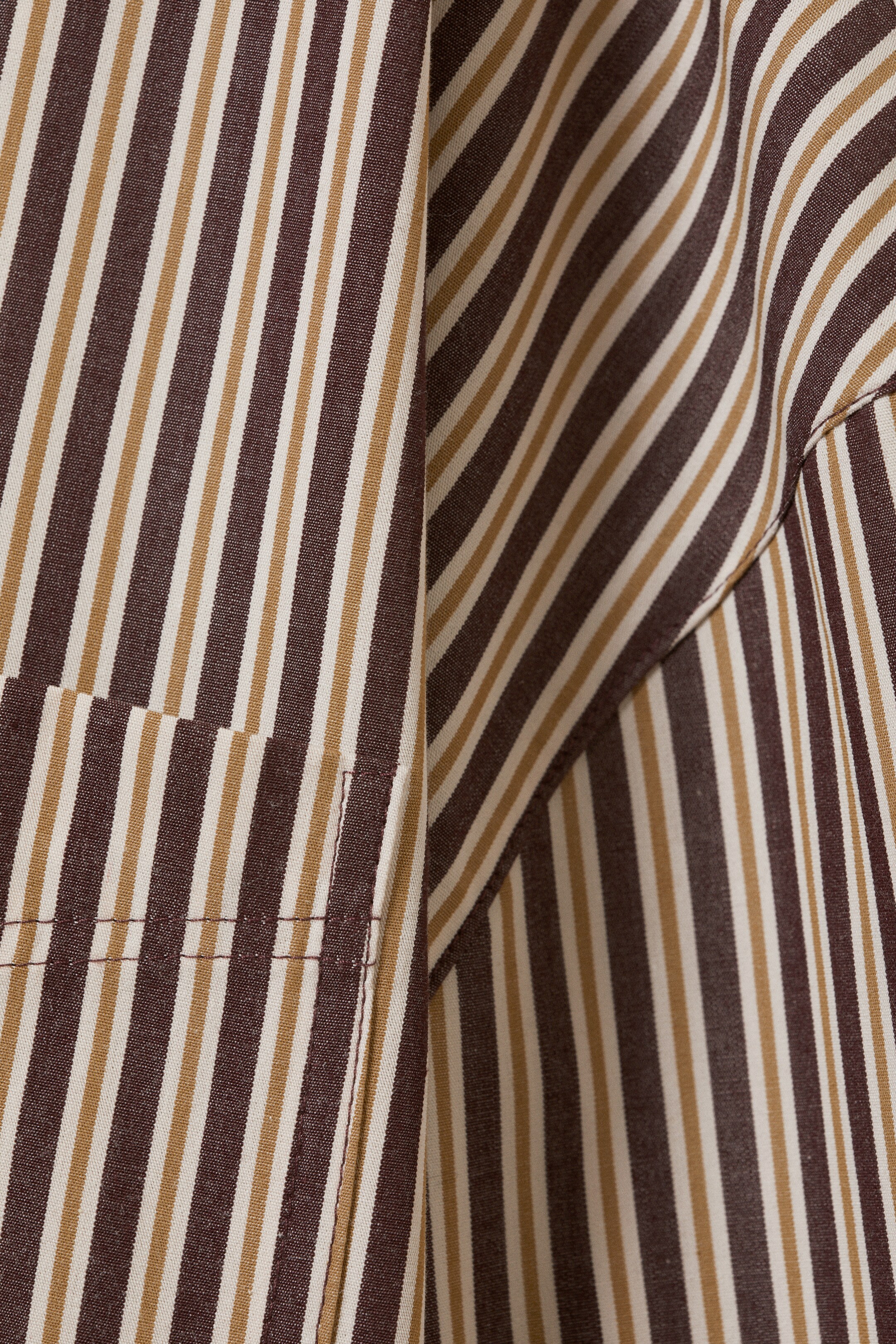 Grösseres Bild ansehen: Oversized Langarmhemd aus Baumwolle - Burgunderrot & Gelb gestreift - DAMEN | H&M CH 6
