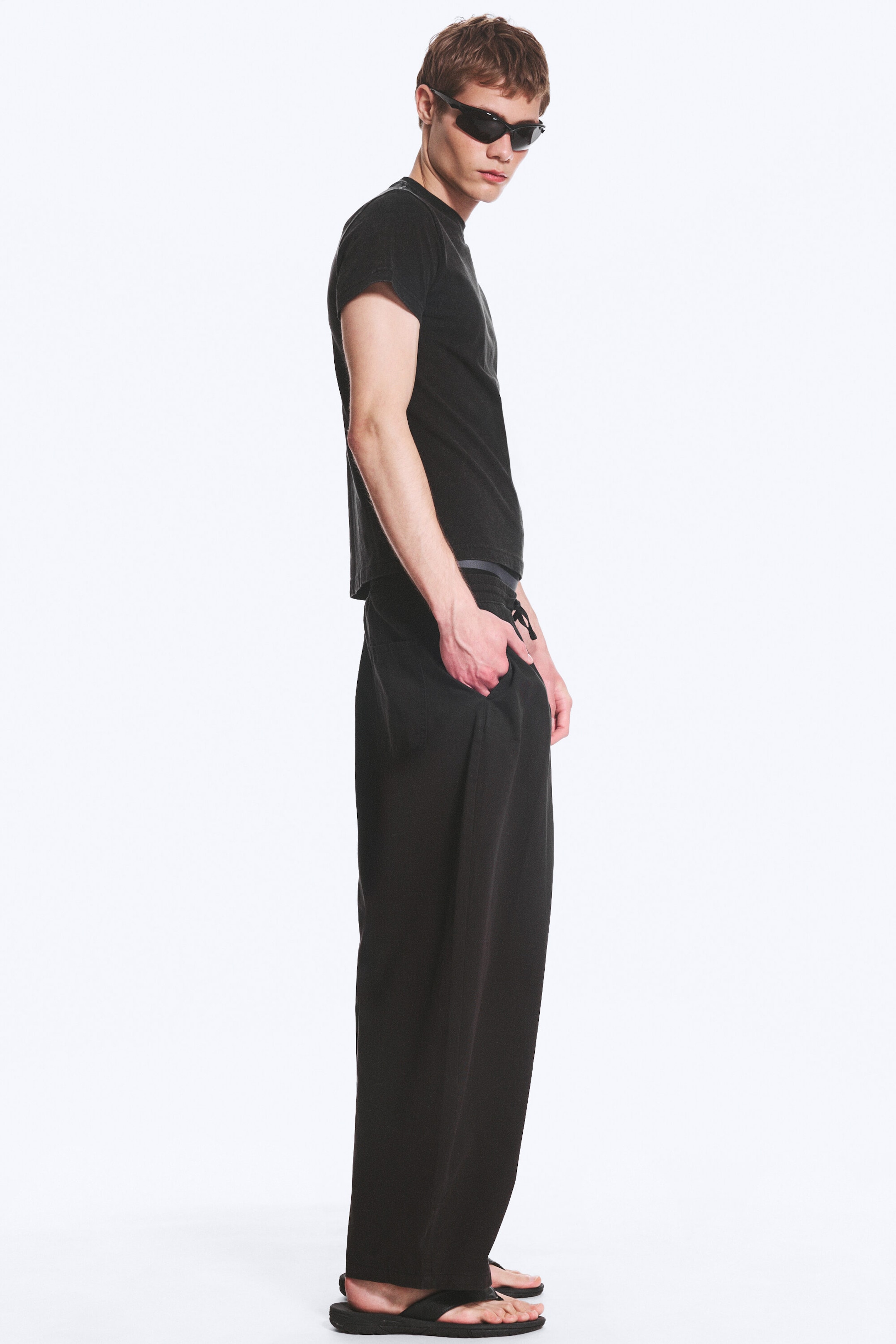 Schwarz - Schlupfhose Cocoon - 2