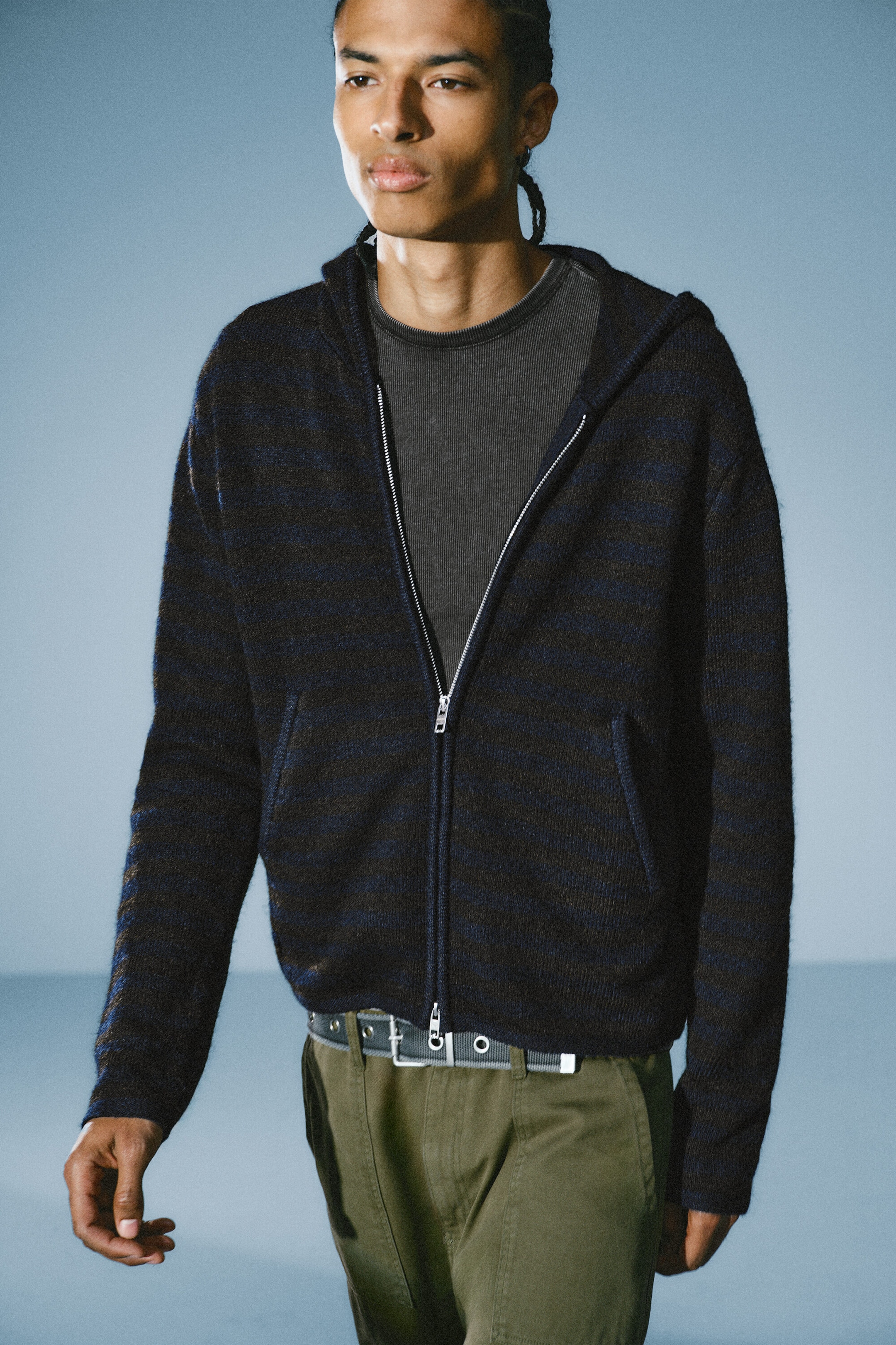 Rayures marron/bleu marine - Sweat à capuche zippé en maille, coupe décontractée