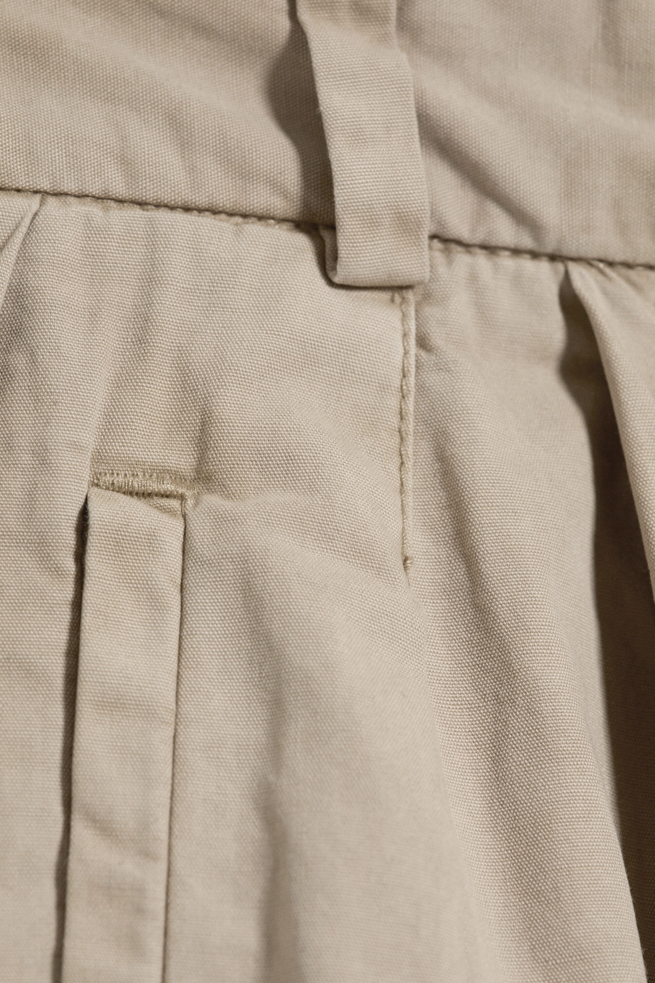 Beige - Low-Rise Pleated Barrel Trousers - 2