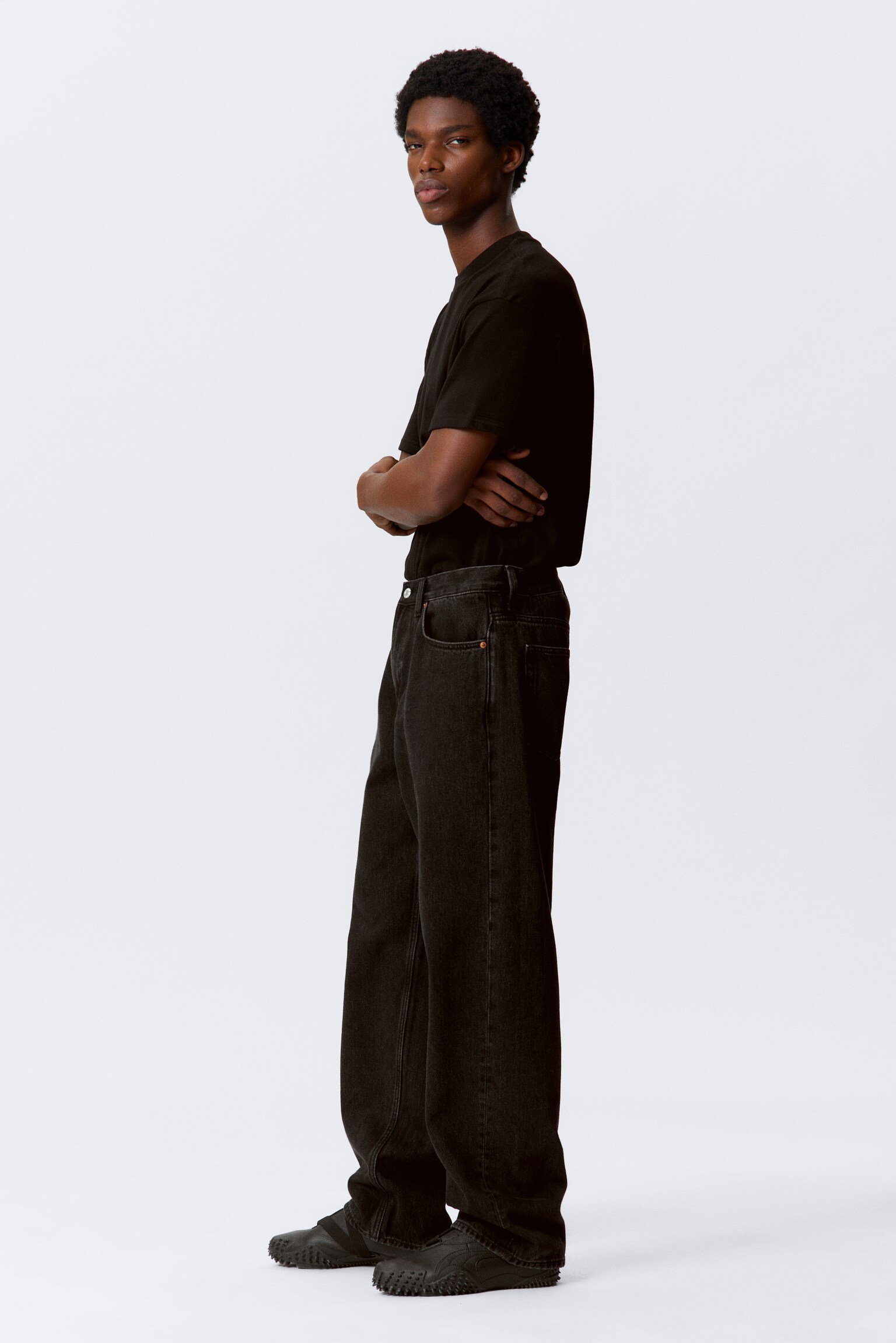Galaxy Loose Straight Leg Jeans - Tuned Black - Black/Brick Blue - Light Blue/90s Blue - Medium Blue/Second Blue - Blue/2000 Blue - Medium Blue/Port Blue - Light Blue/Canyon Grey - Medium Grey/Deep Sea Blue - Dark Blue/Blue Fade - Medium Blue/Steel Blue - Medium Blue - 4