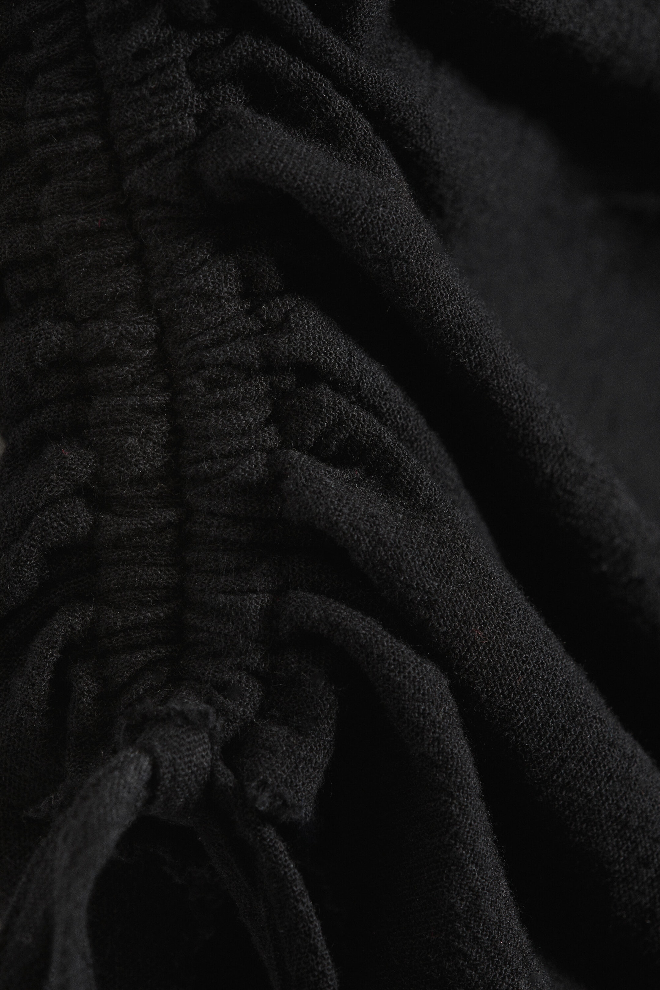 Black - Ruched Short-Sleeved Top - 5