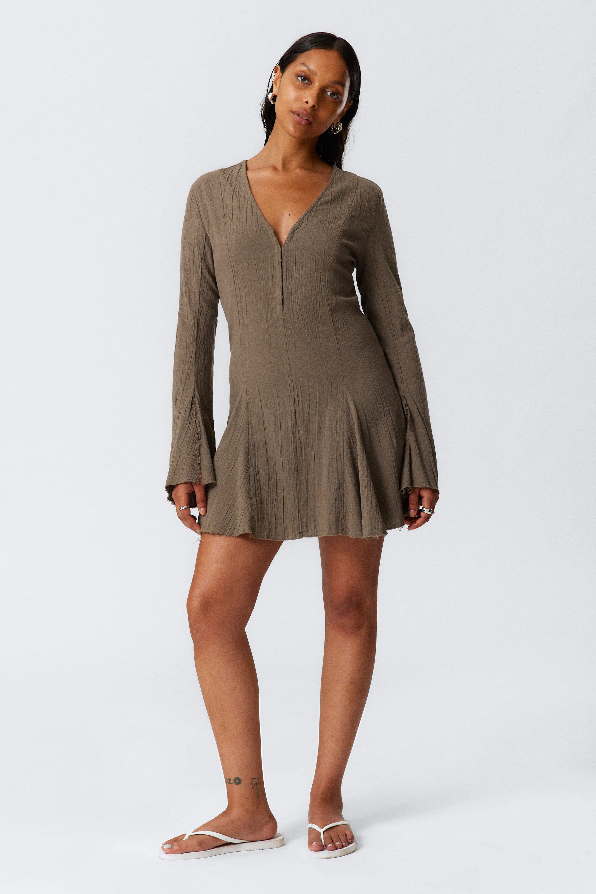 Dark Mole - Crinkled Long-Sleeved Mini Dress - 1