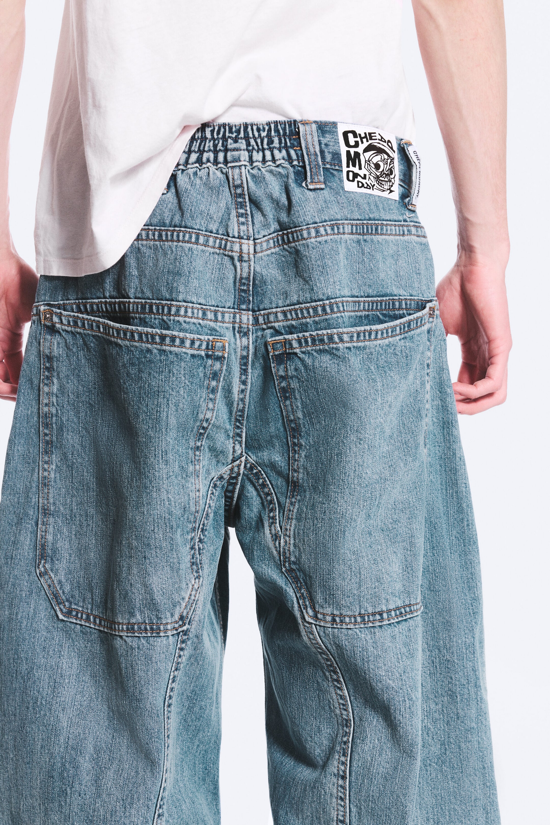 90s Blue – middels blå - Dunno unisex løs Barrel-jeans med lavt liv - 11