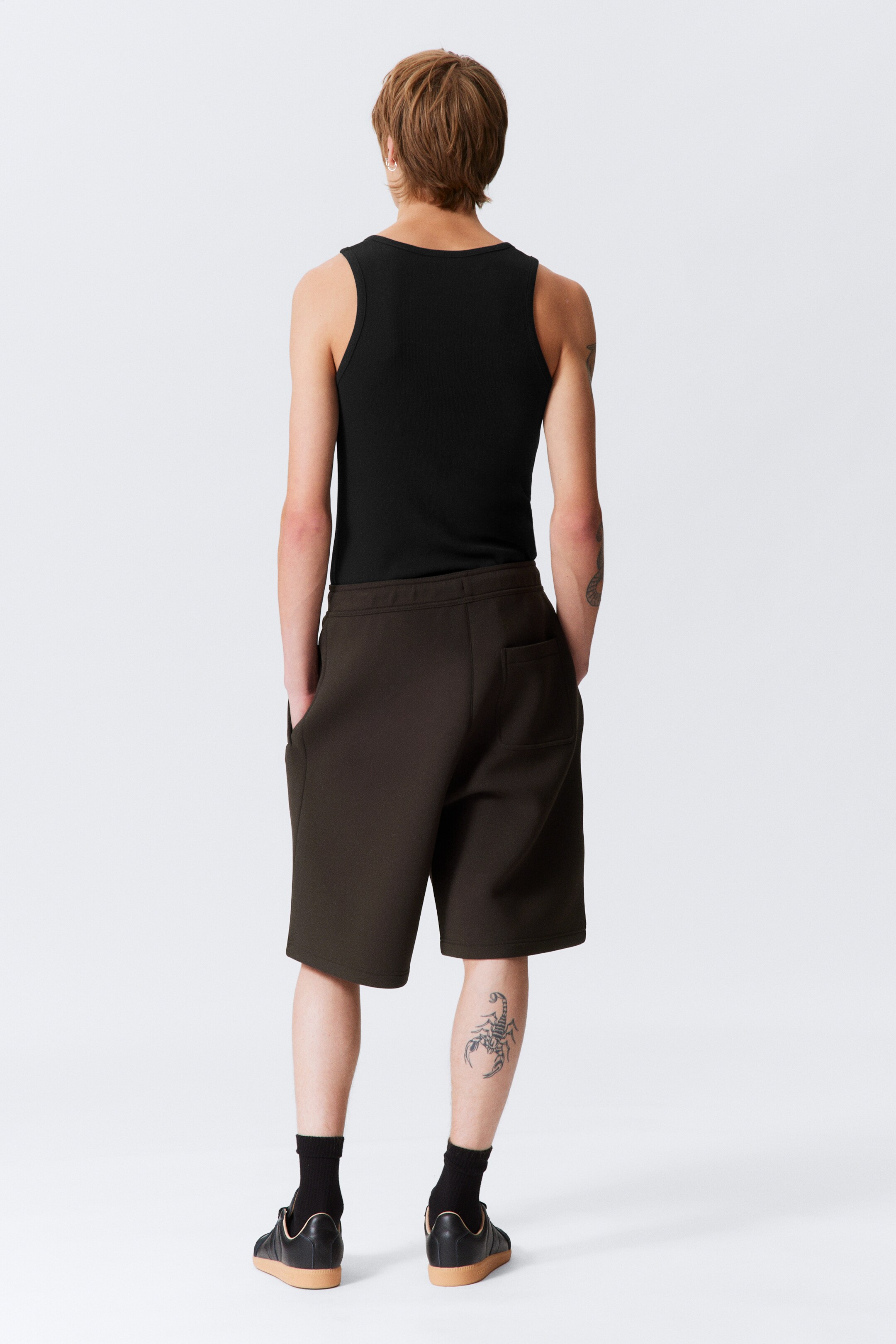Zobacz większy obraz: Szorty scuba Loose Fit - Ciemnobrązowy - ON | H&M PL 3
