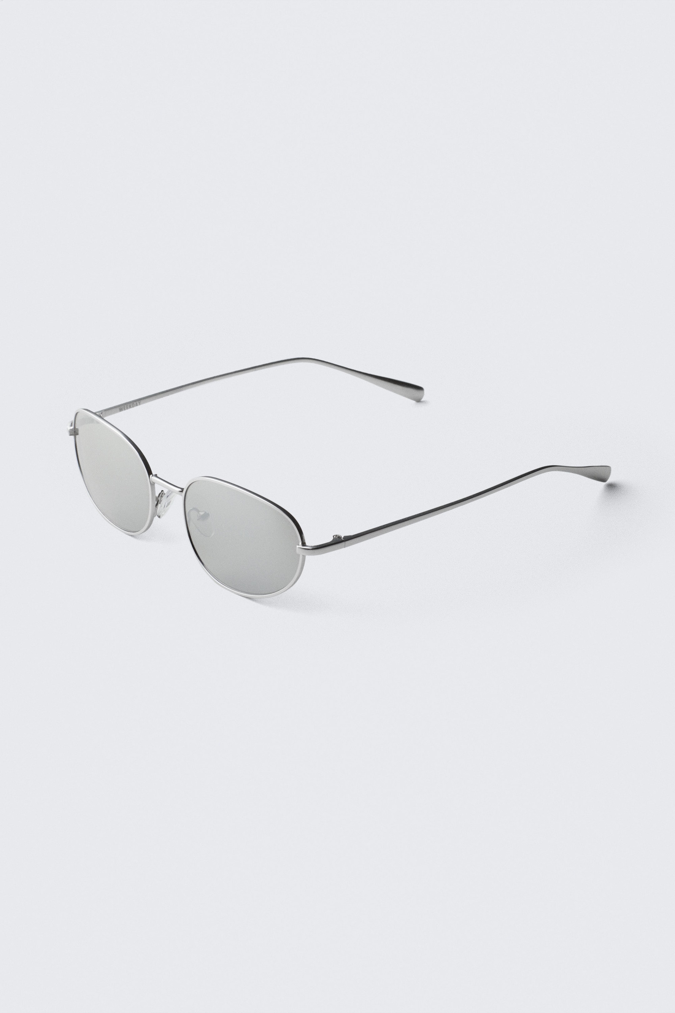 Silver - Grey Lenses - Minimal Oval Metal Frame Unisex Sunglasses - 2