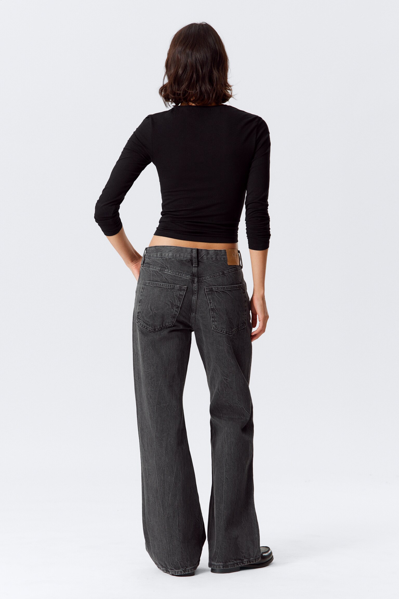 Helix Low Rise Relaxed Flared Leg Jeans - Risso Black - Schwarz - 5