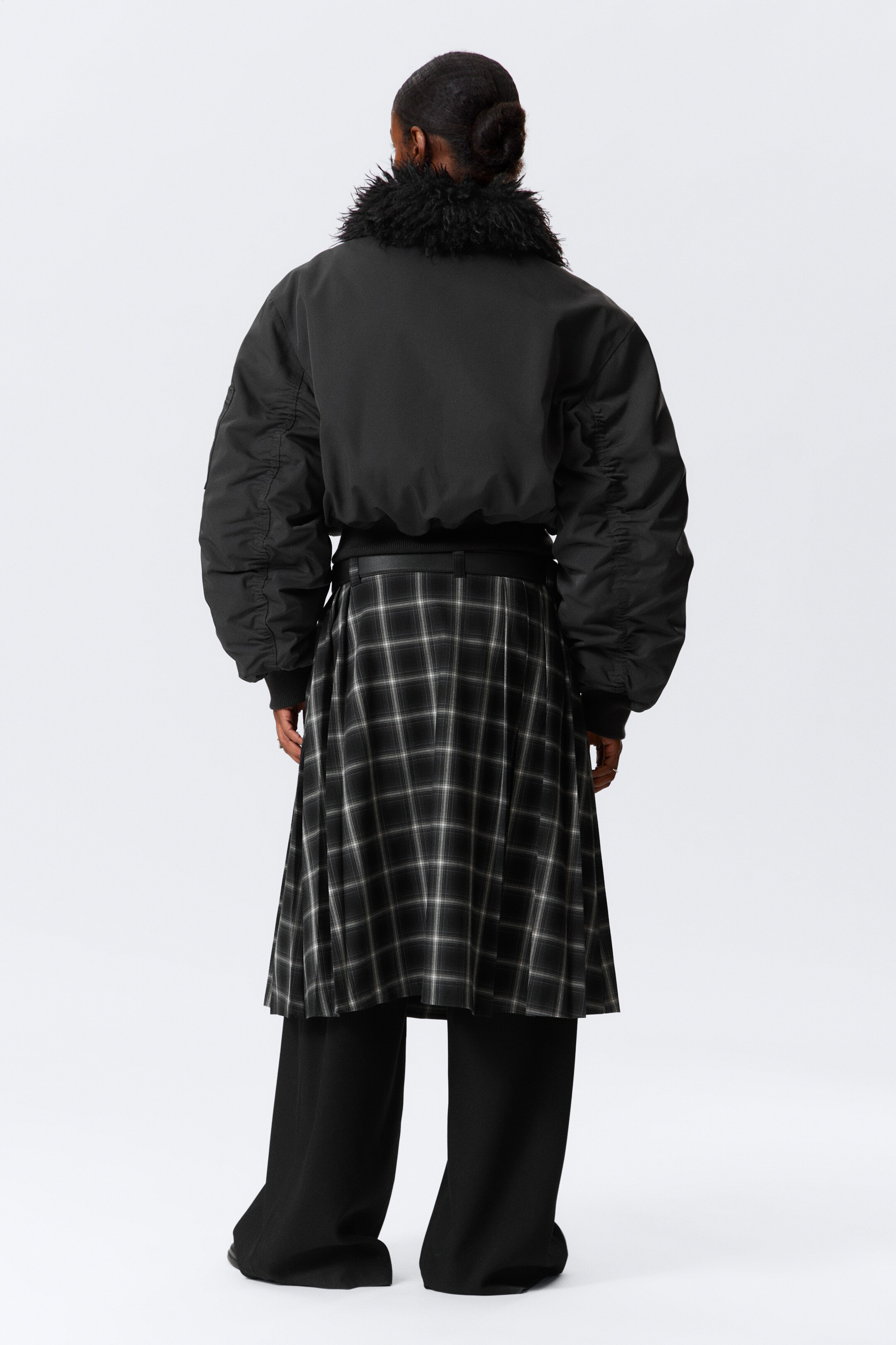 View larger image: Faux Fur Collar Bomber Jacket - Dark Grey - Ladies | H&M GB 5