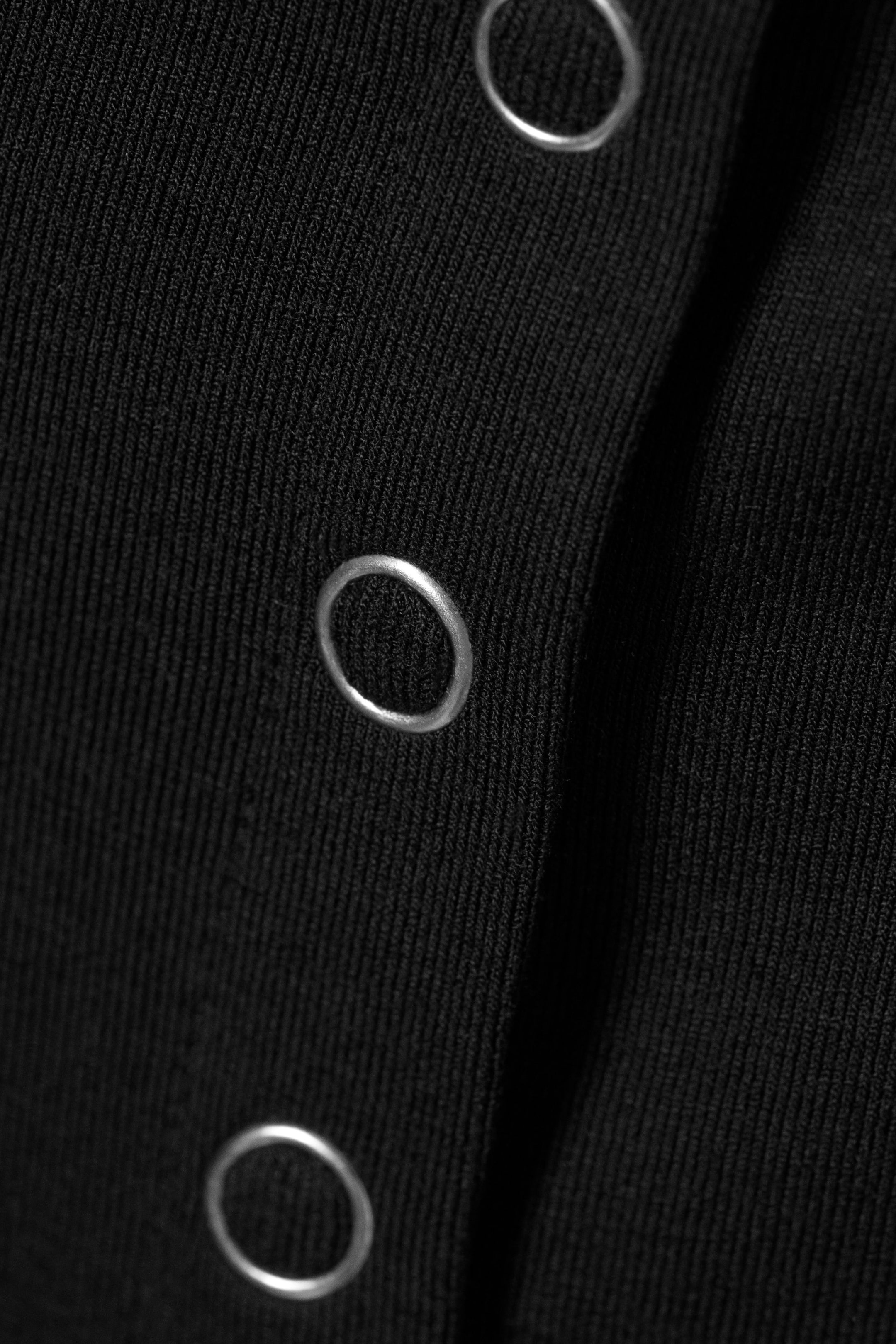 Black - Sleeveless Button-up Top - 2