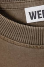 Verwaschenes dunkles Khaki - Oversize-Longsleeve aus Baumwolle - 1