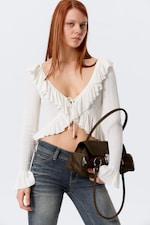 Vit - YULIA B stickad v-ringad cardigan med volang - 1