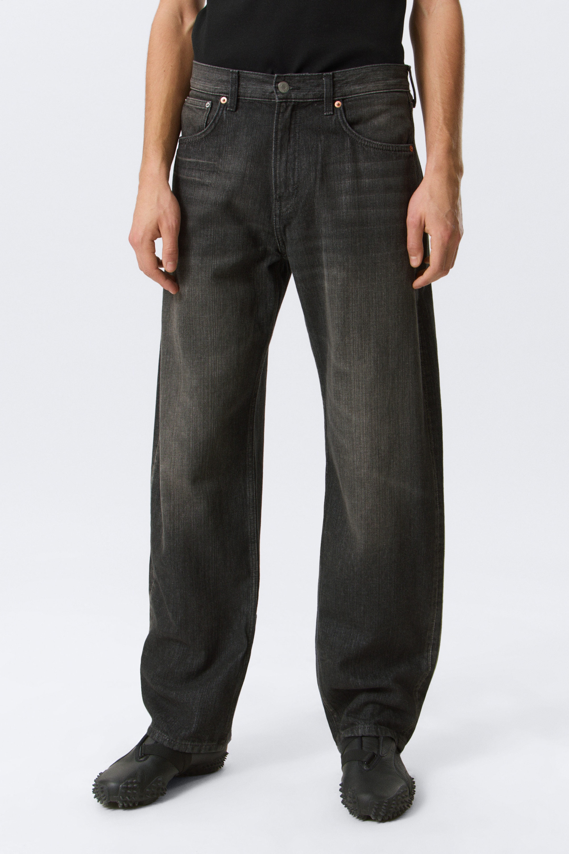 Chelsea Black - Black - Nebula Mid Rise Loose Barrel Leg Unisex Jeans - 4