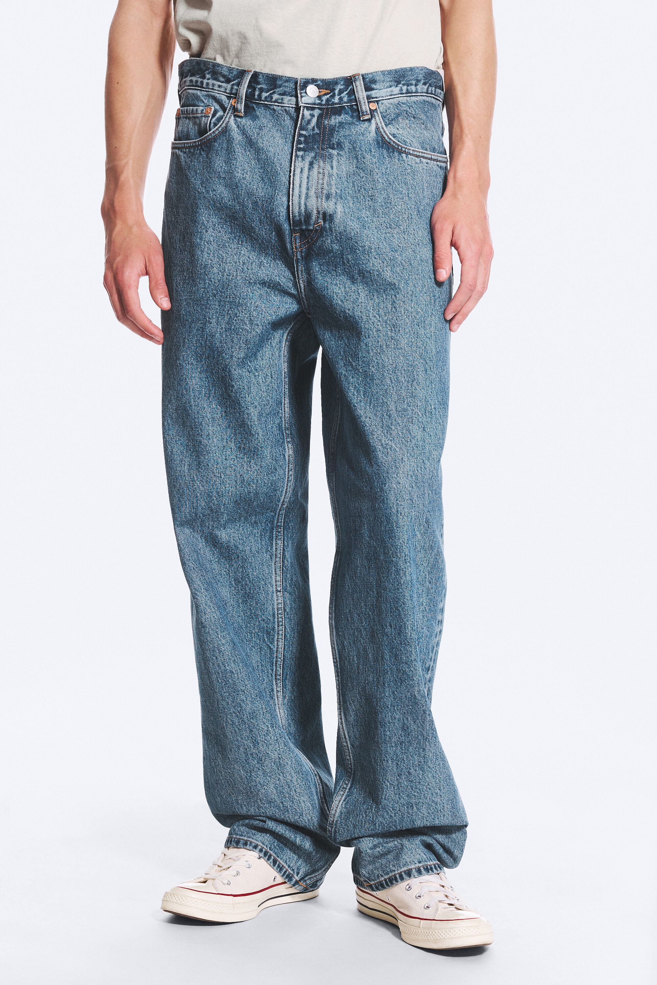 90s Blue - Medium Blue - Galaxy Mid Rise Loose Straight Jeans - 2