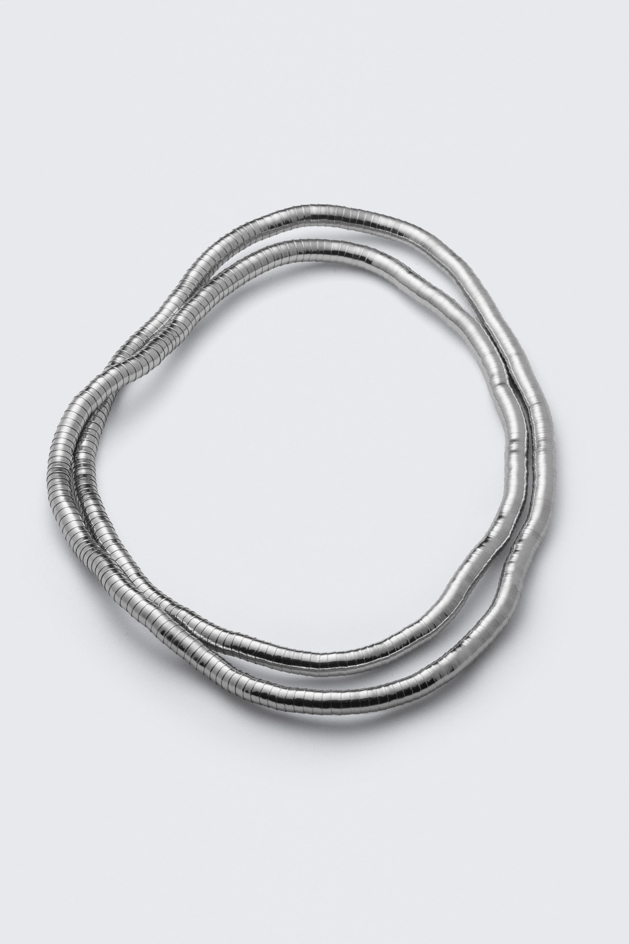 Helles Staubgrau - Schlangen-Halskette - 1