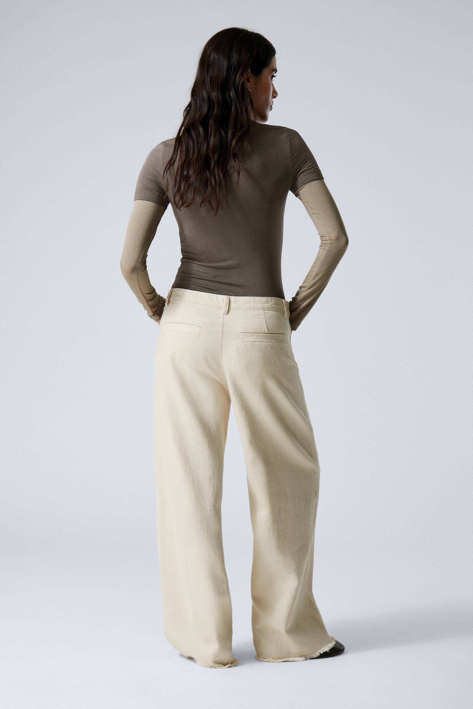 low rise baggy leg cotton trousers - Light Beige | Weekday WW