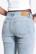 Fresh Blue – lyseblå - Tension bootcut jeans med mellomhøy midje og smal passform - 4