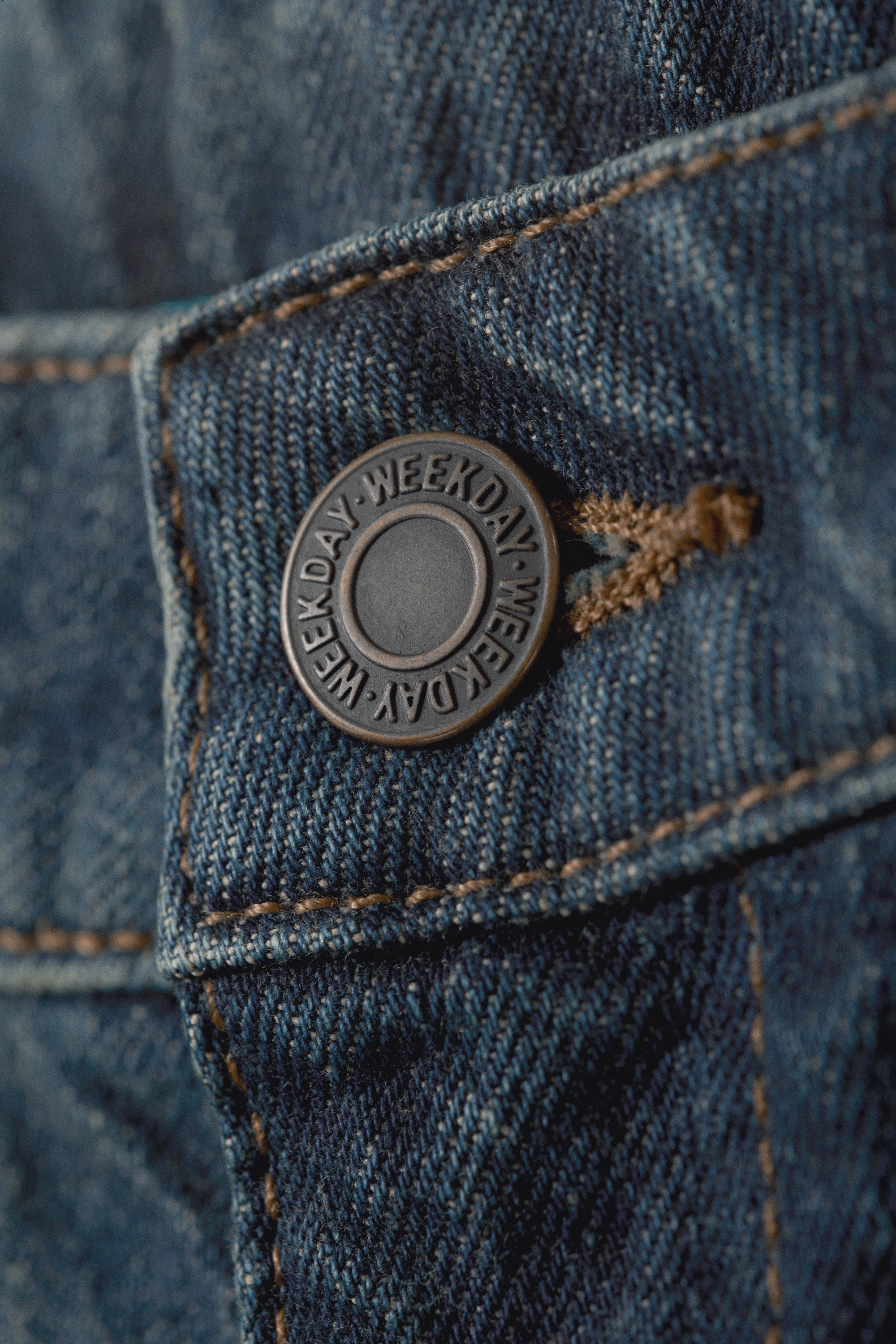 ample low rise loose wide jeans - Baltic Blue - Dark Blue | Weekday EU