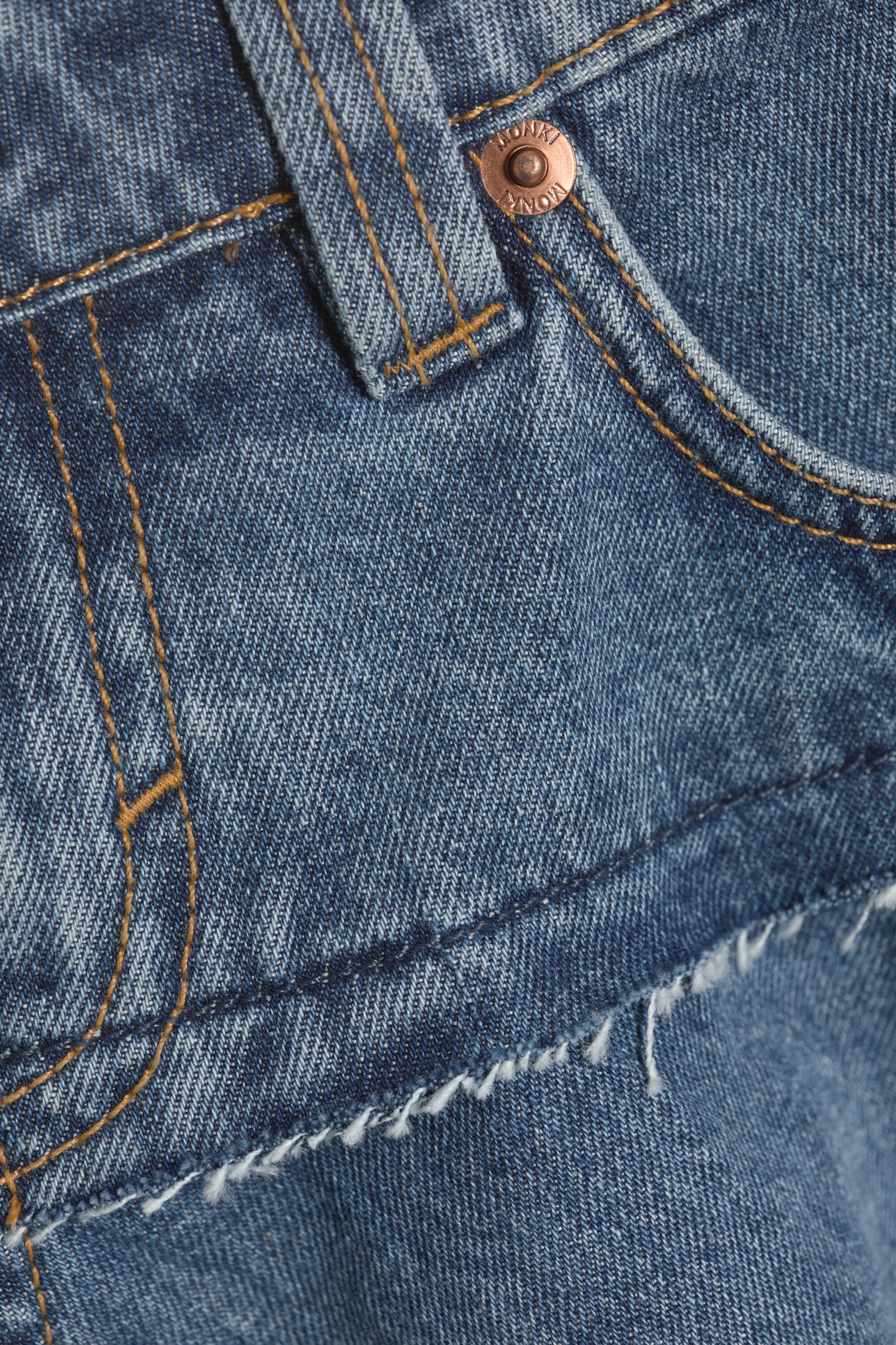 Mittelblau - Denim-Minirock mit niedrigem Bund und Volants - 5