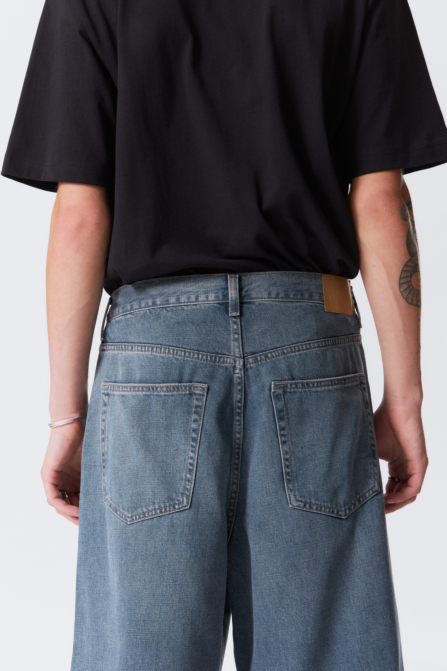 Astro Loose Baggy Leg Jeans - Blue One - Medium Blue/Board Blue - Medium Blue/Blue Stream - Medium Blue/Tuned Black - Black/Black Rinse - Black/Dusky Black - Black/Mine Grey/Blue Rinse - Dark Blue/Snow Blue - Light Blue/Mine Blue - Medium Blue/Torn Blue - Medium Blue - 5