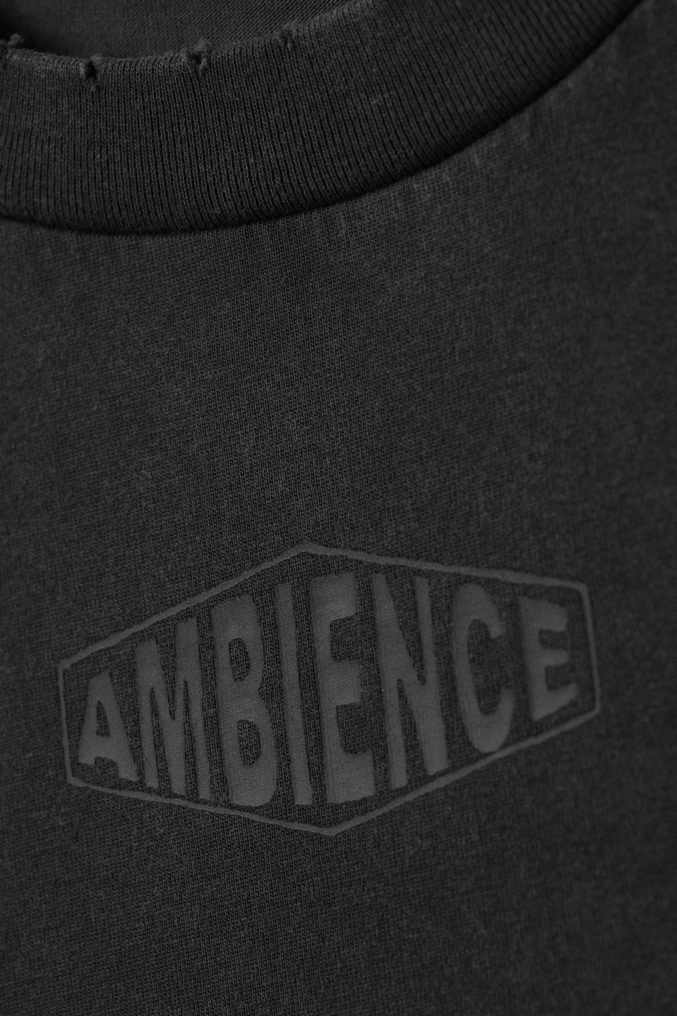 Schwarz - Ambience - Boxy Baumwoll-T-Shirt mit Grafik und Flügelärmeln - 2