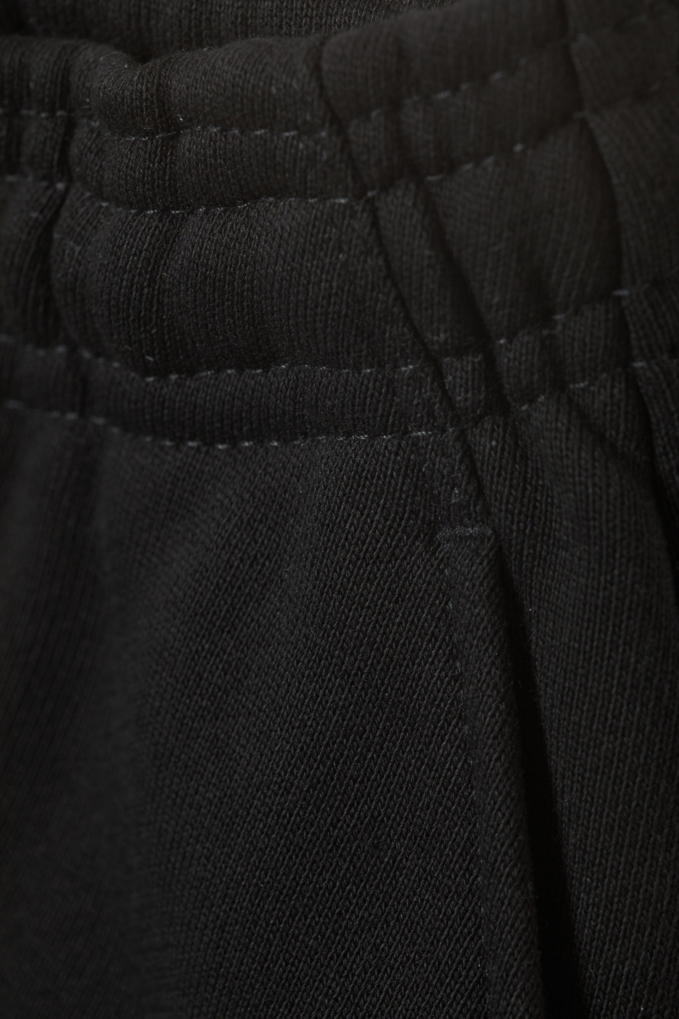 Zwart - Ruimvallende sweatpants van badstof - 1