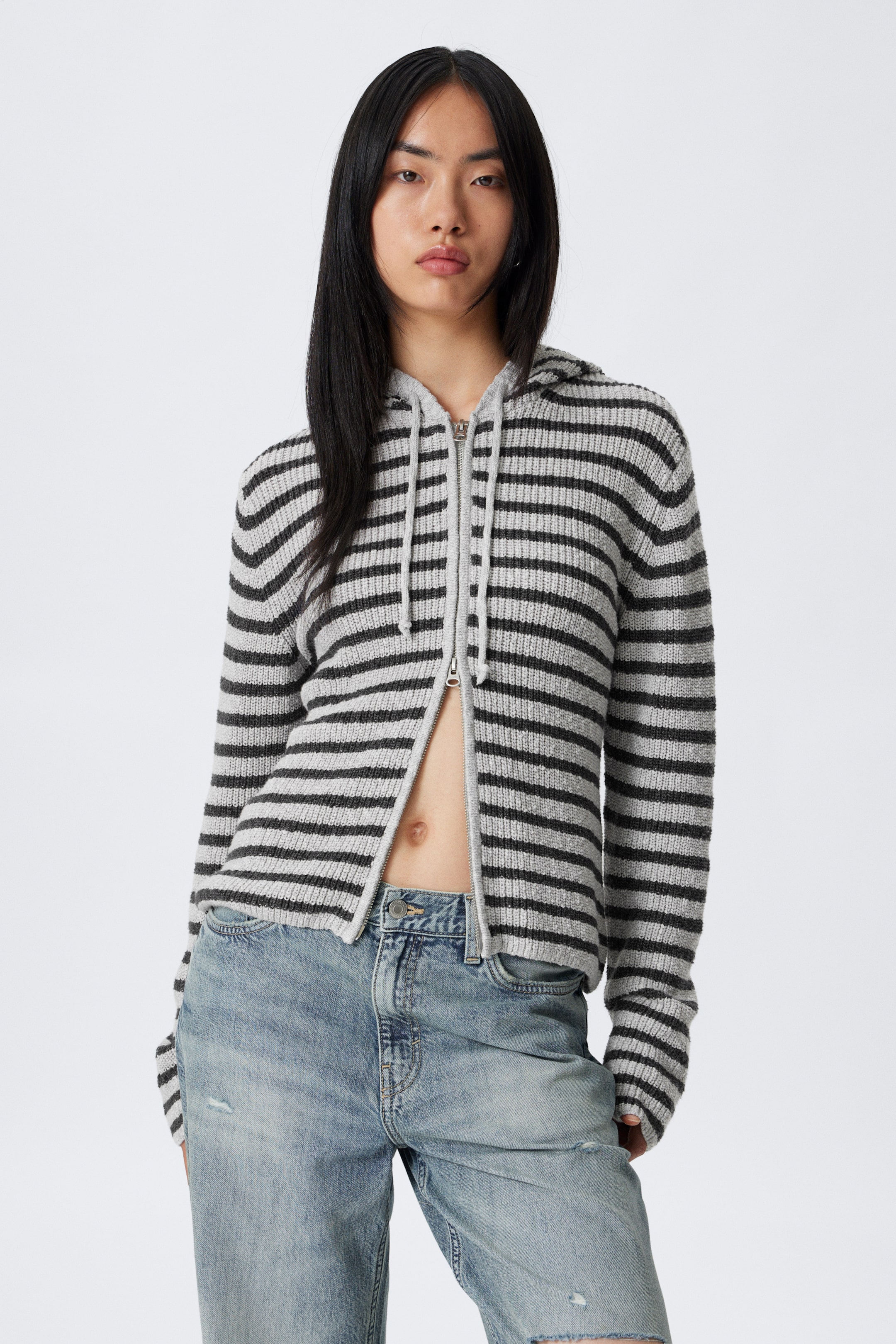 Se større billede: Striped Knitted Slim Fit Zip Hoodie - Gråmeleret med striber - DAME | H&M DK 1