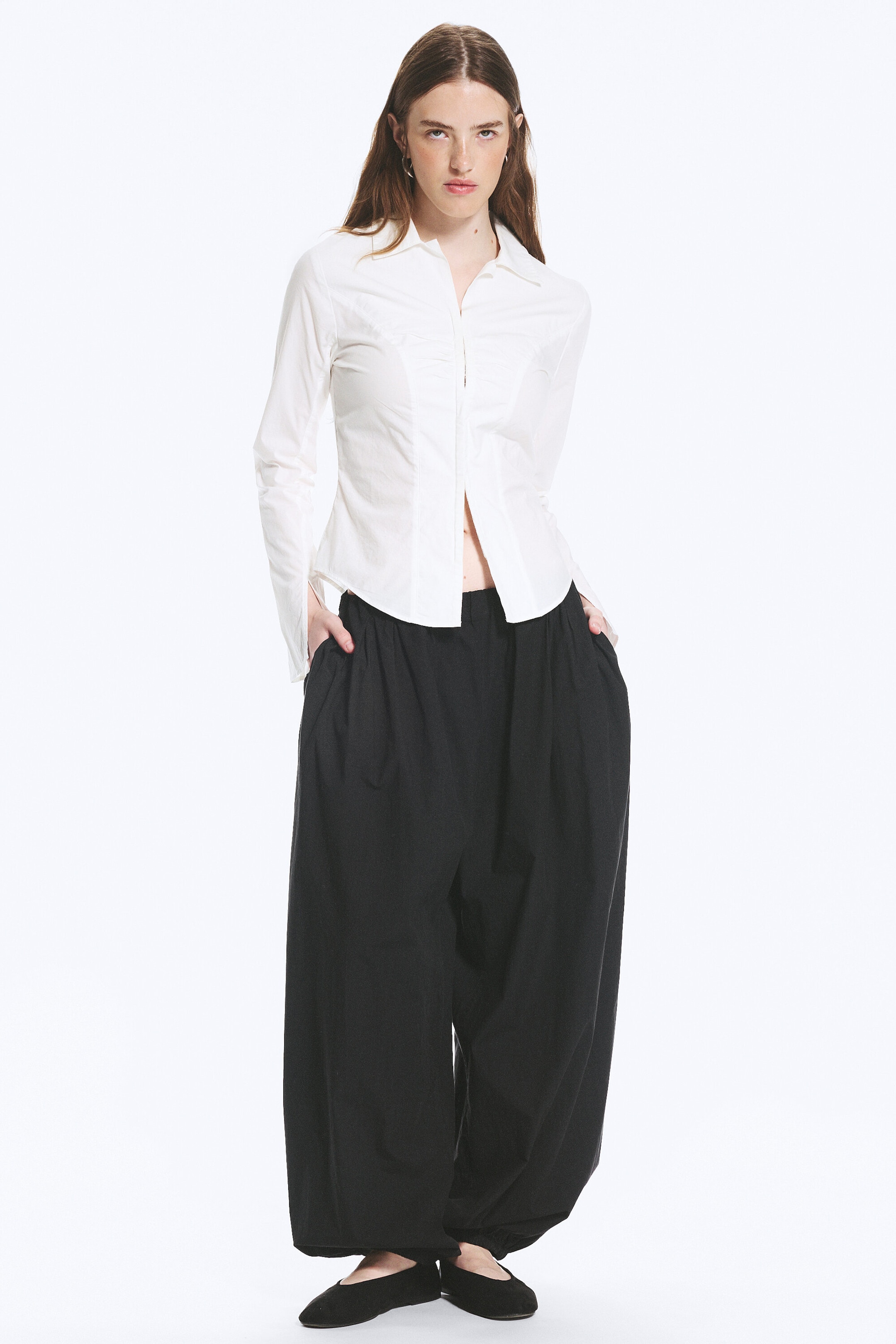White - Long-Sleeved Hook-and-eye Top - 2