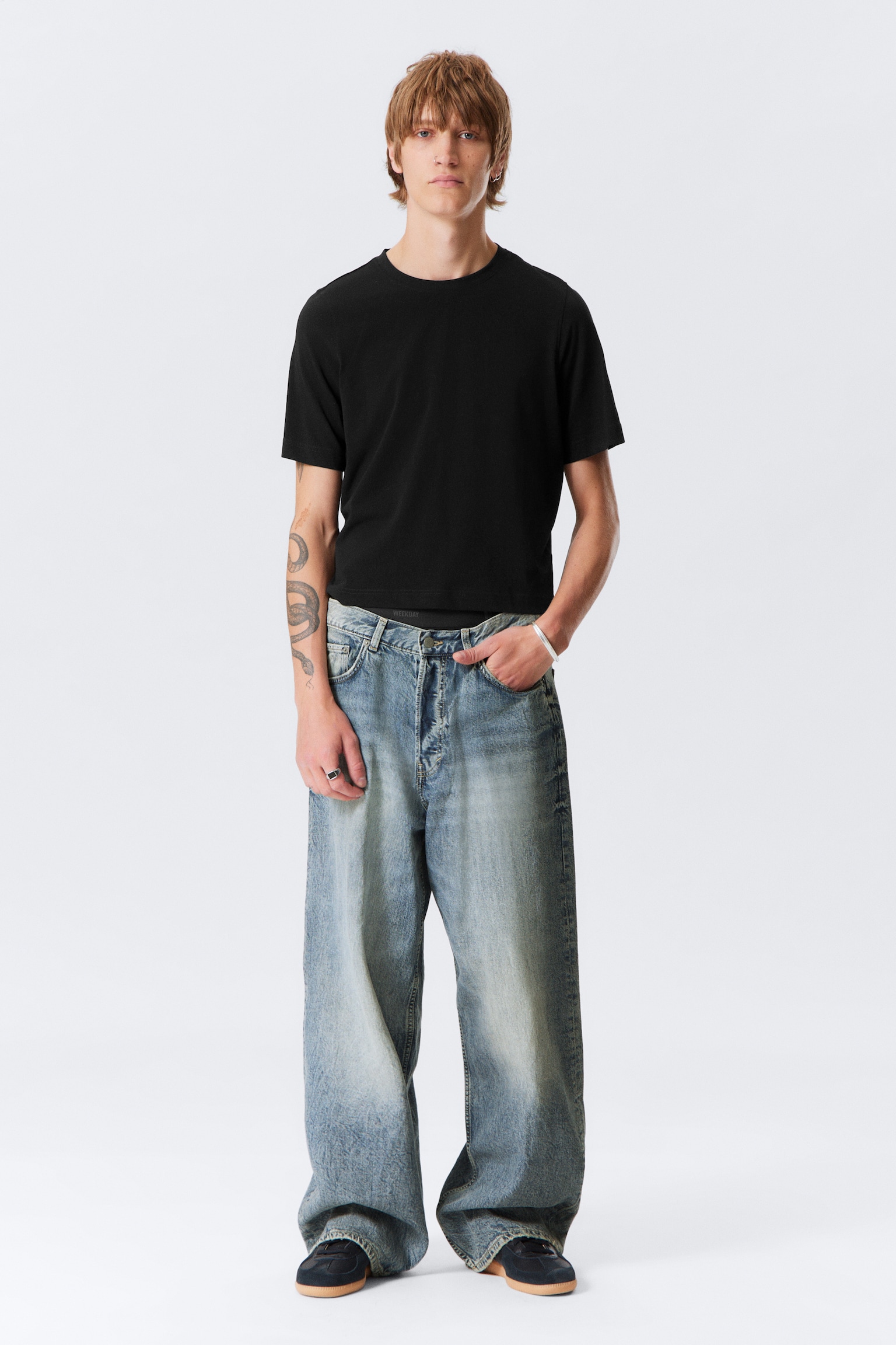 Jeans Astro baggy con vestibilità loose - Torn Blue – Blu medio/Board Blue - Blu medio/One Blue - Blu medio/Mine Grey/Tuned Black – Nero/Blue Stream – Blu medio/Dusky Black - Nero/Lavaggio nero – Nero/Snow Blue – Azzurro/Mine Blue – Blu medio/Lavaggio blu – Blu scuro - 9
