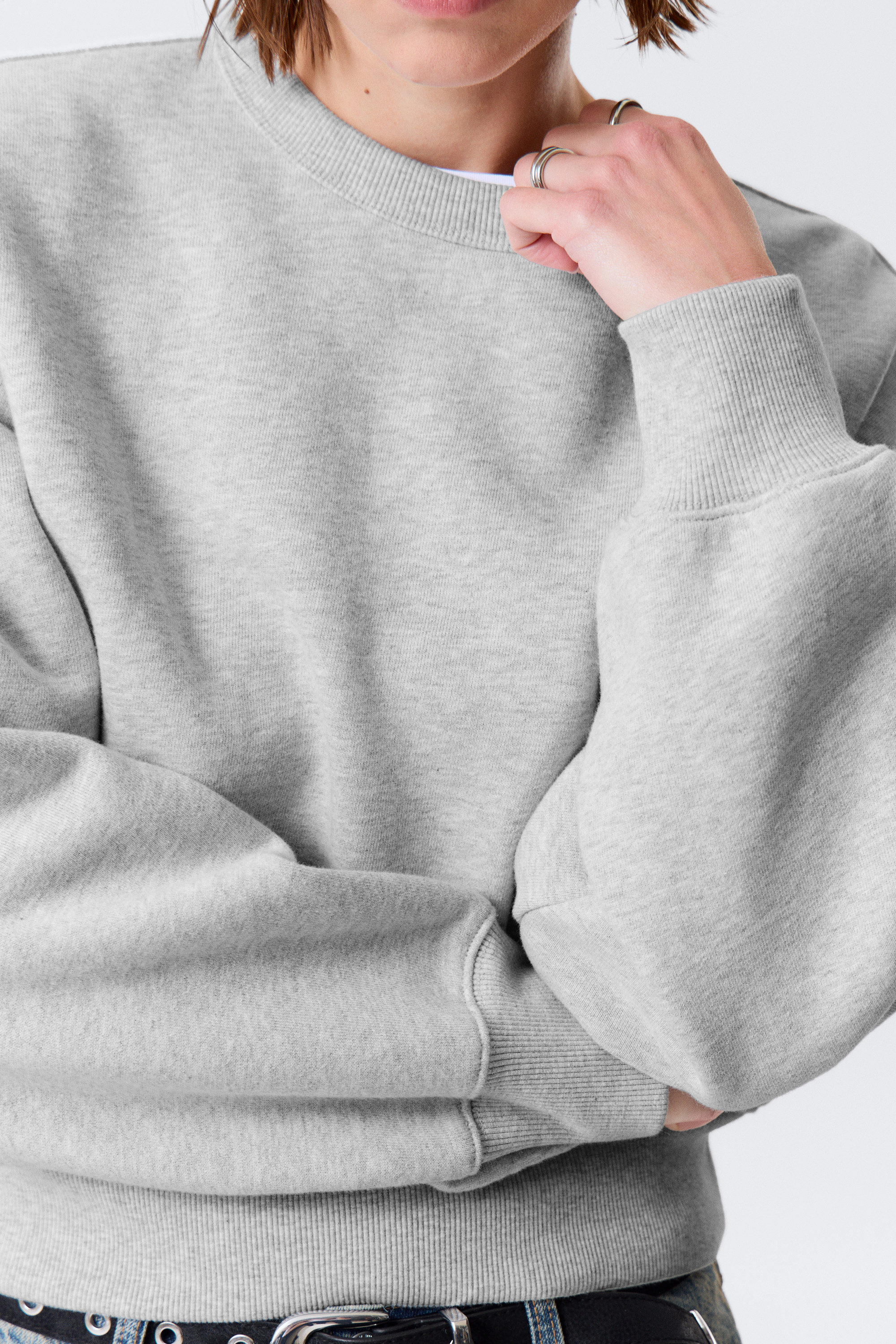 Grau meliert - Boxy cropped Baumwoll-Sweatshirt - 2