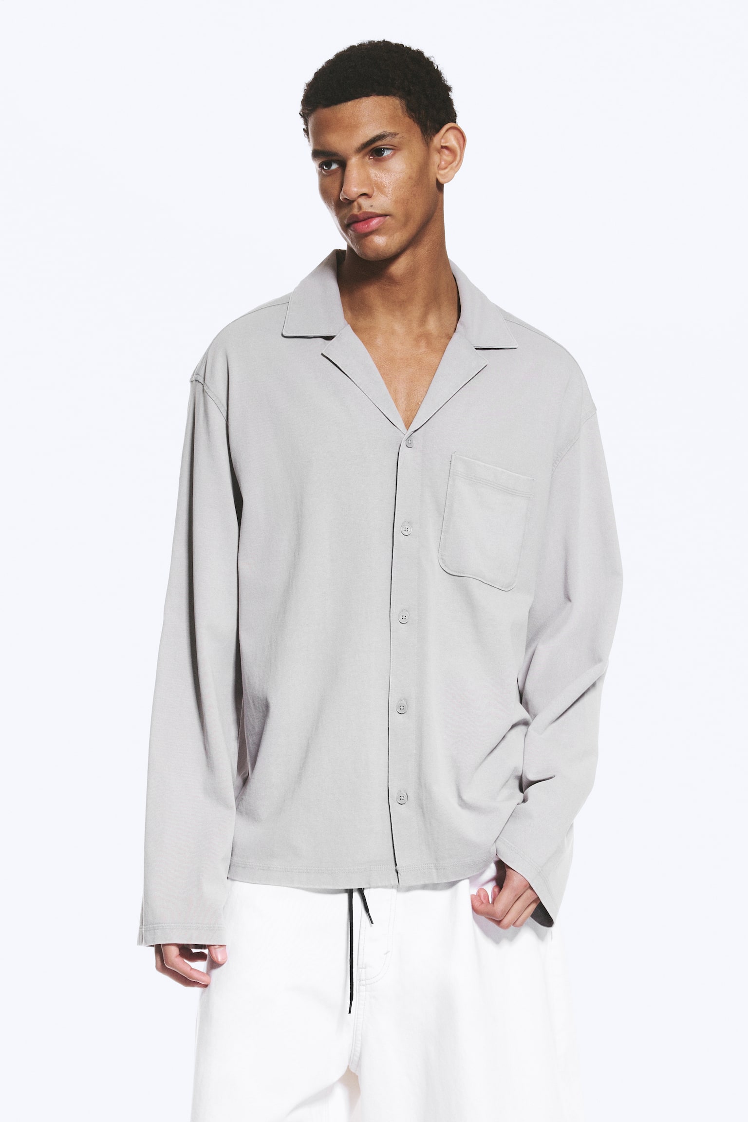 Pyjamasskjorte i bomull - Lys støvet grå/Medium Støvet Kakigrønn - 1