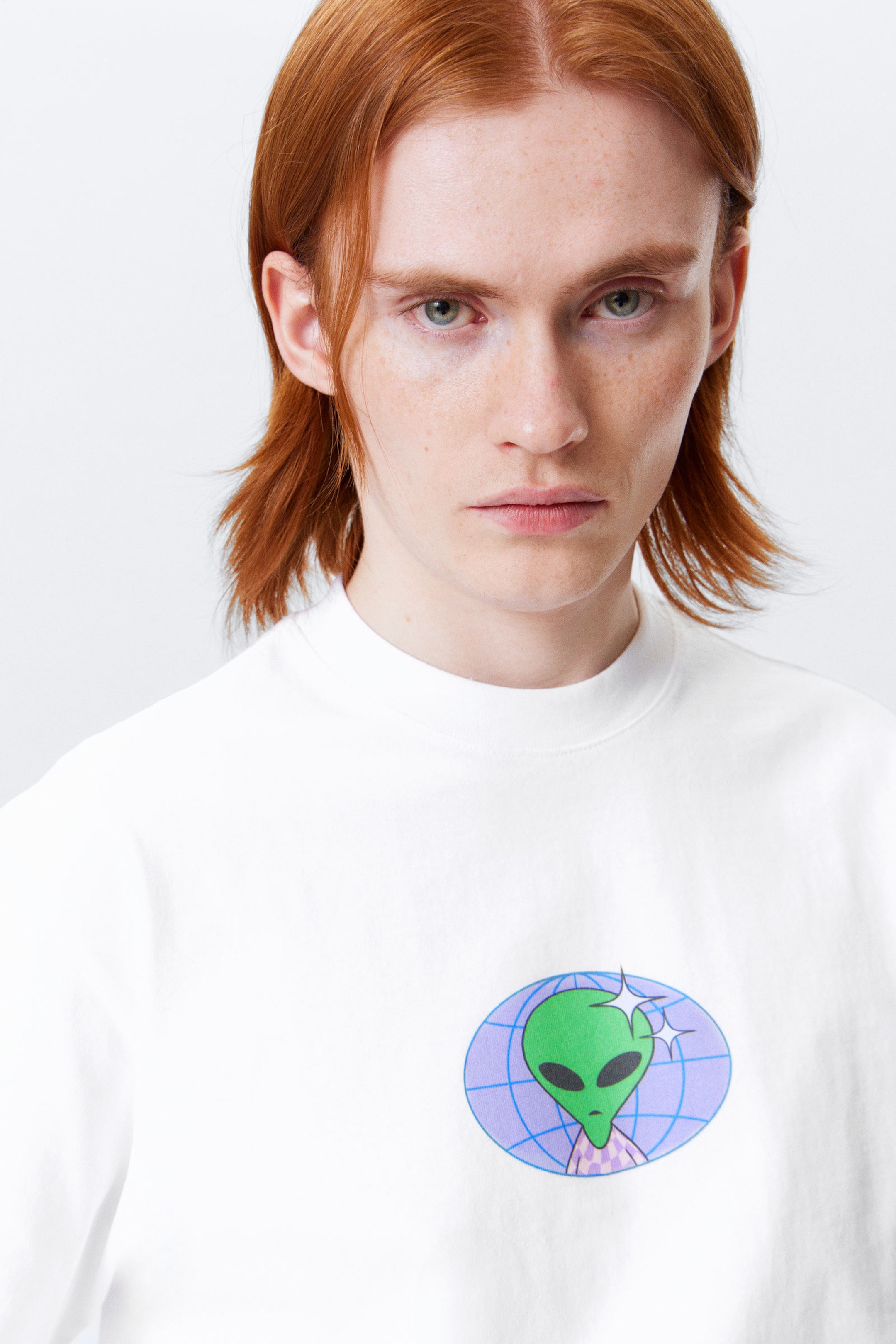 Weiß - Global Alien - Entspanntes T-Shirt mit Grafikdruck - 2