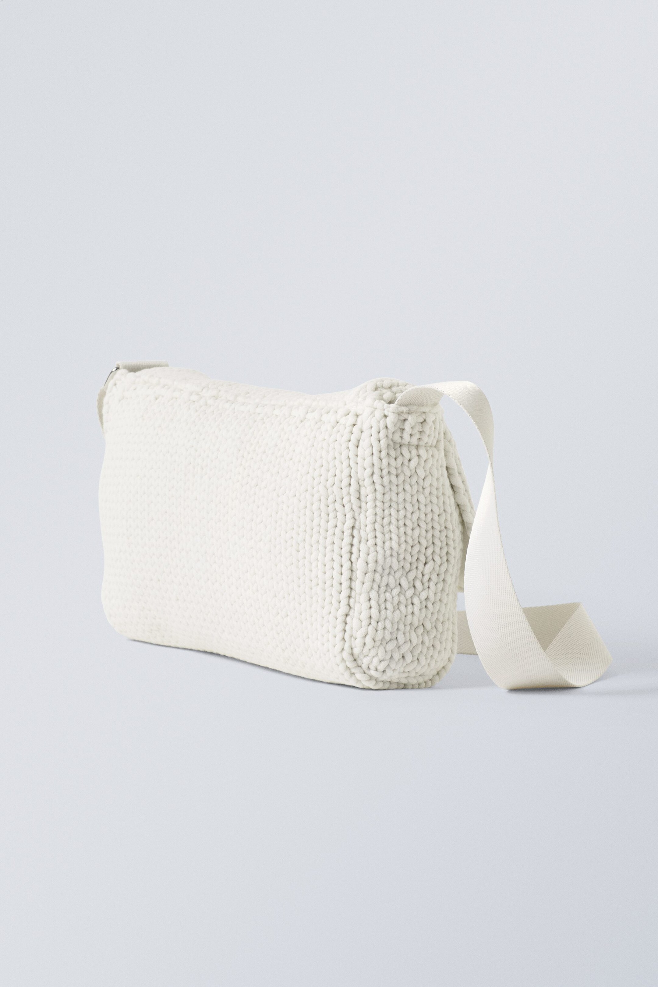 off-white - Jules Knitted Handbag - 1