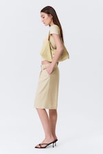 Light Beige - Loose Low Rise Three-quarter Length Suiting Shorts - 2