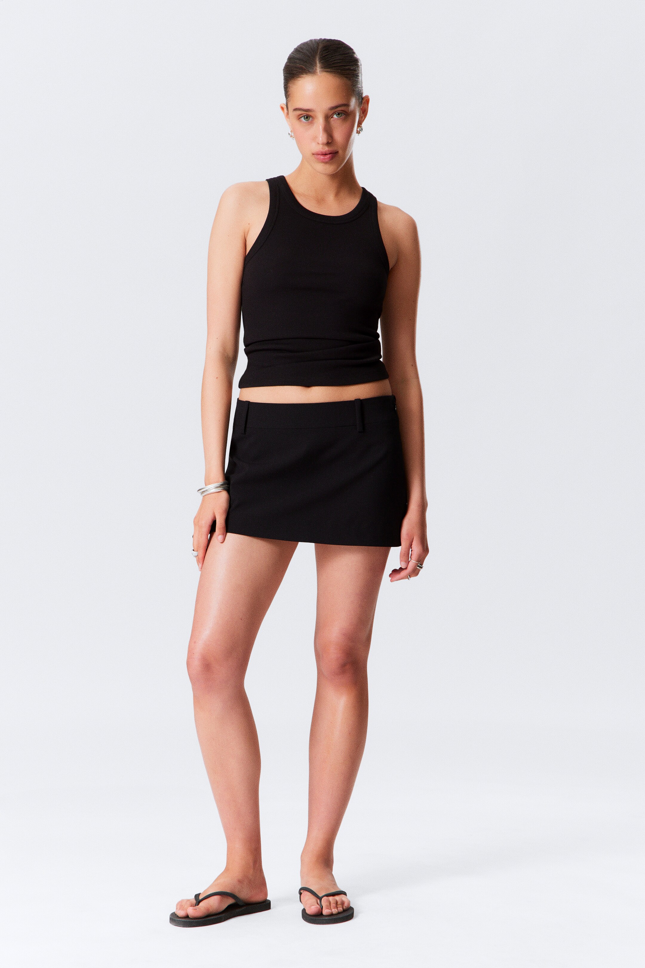 Agrandir l'image: Mini-jupe taille basse - Noir - FEMME | H&M CH 1