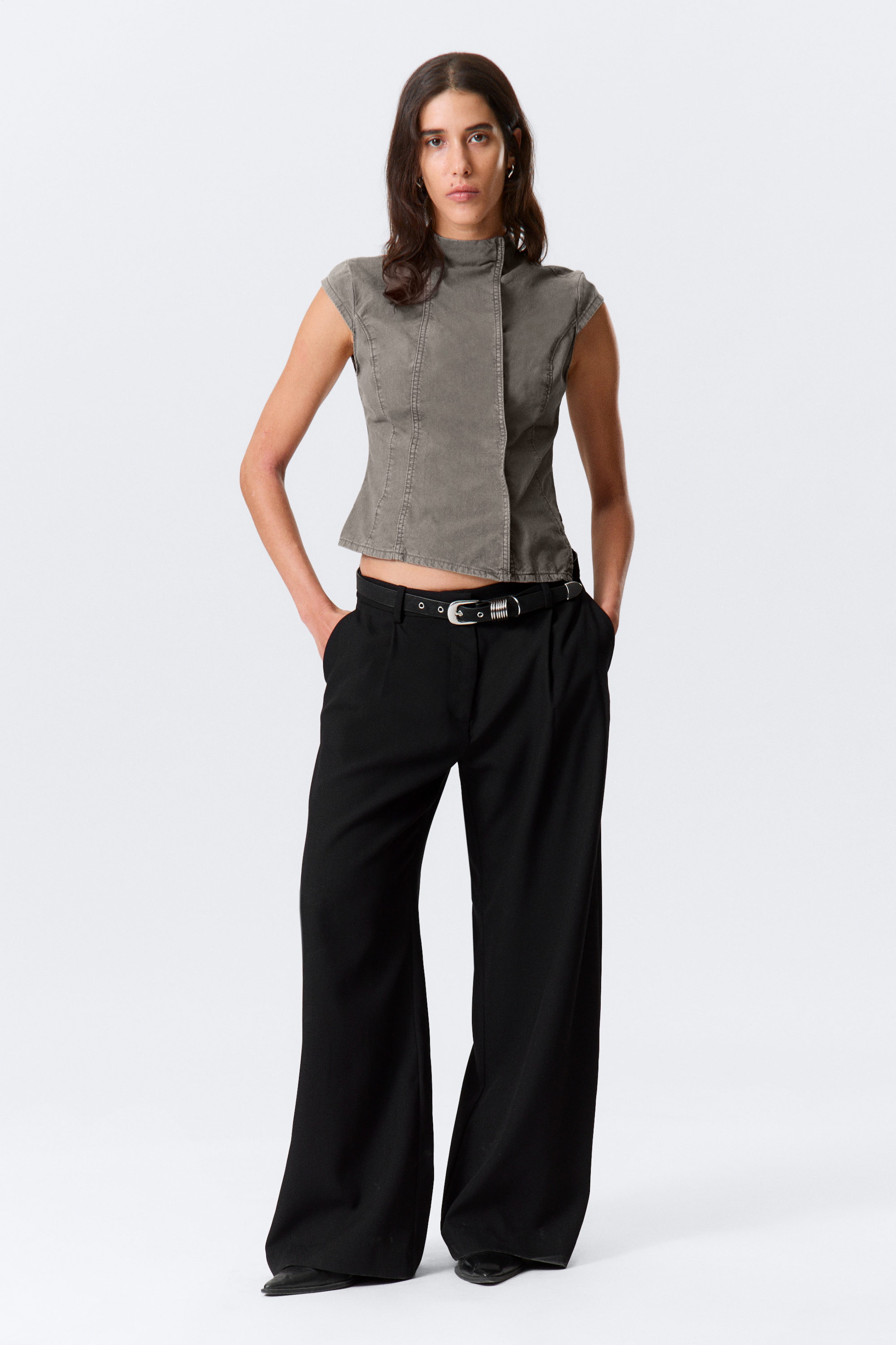 Black - Low Waist Wide Suiting Trousers - 2