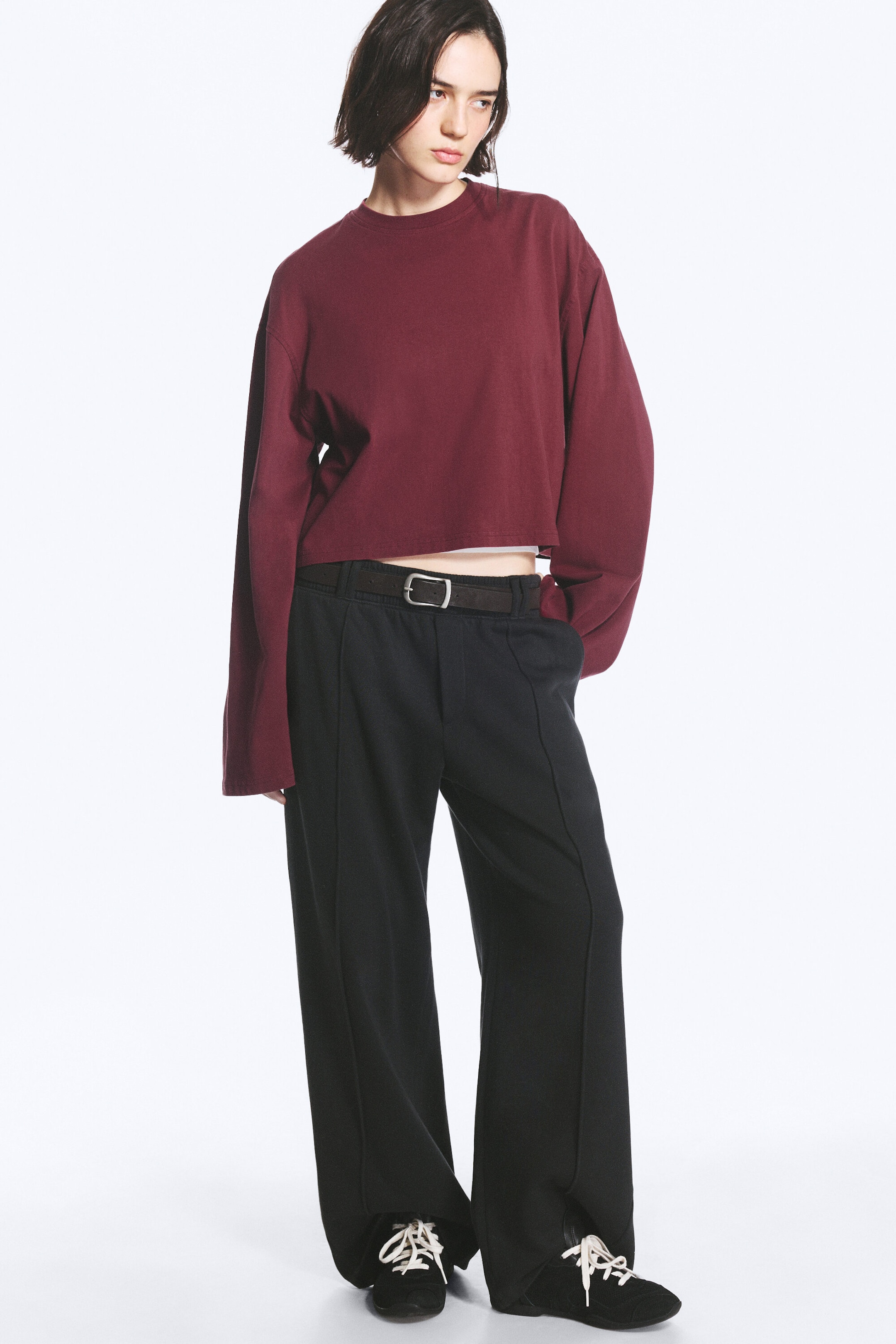 Washed Red - Cropped Oversized Long-Sleeved T-shirt - 2