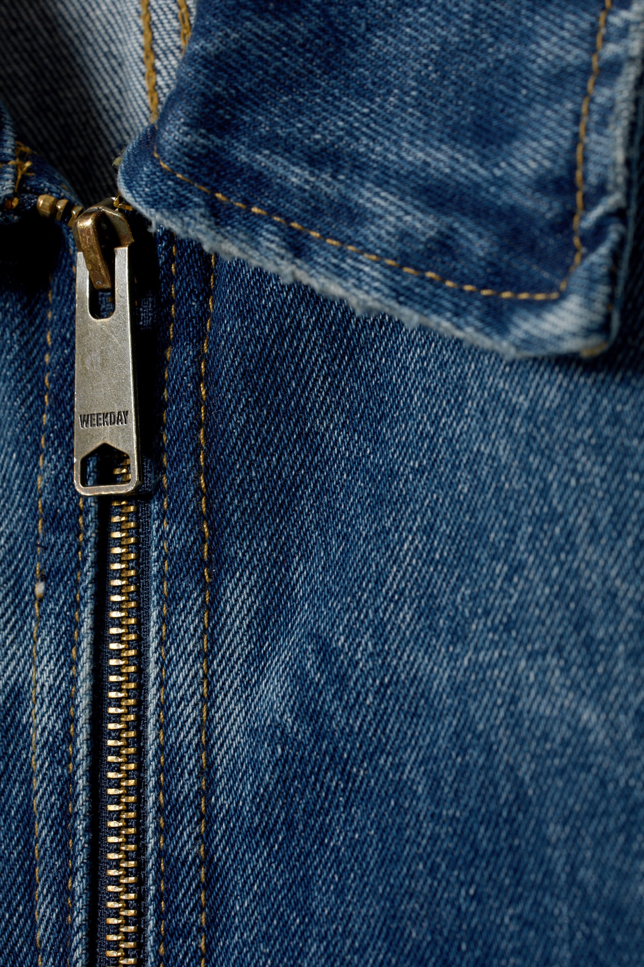 Blå æra - Løs workwear-jakke i denim - 1