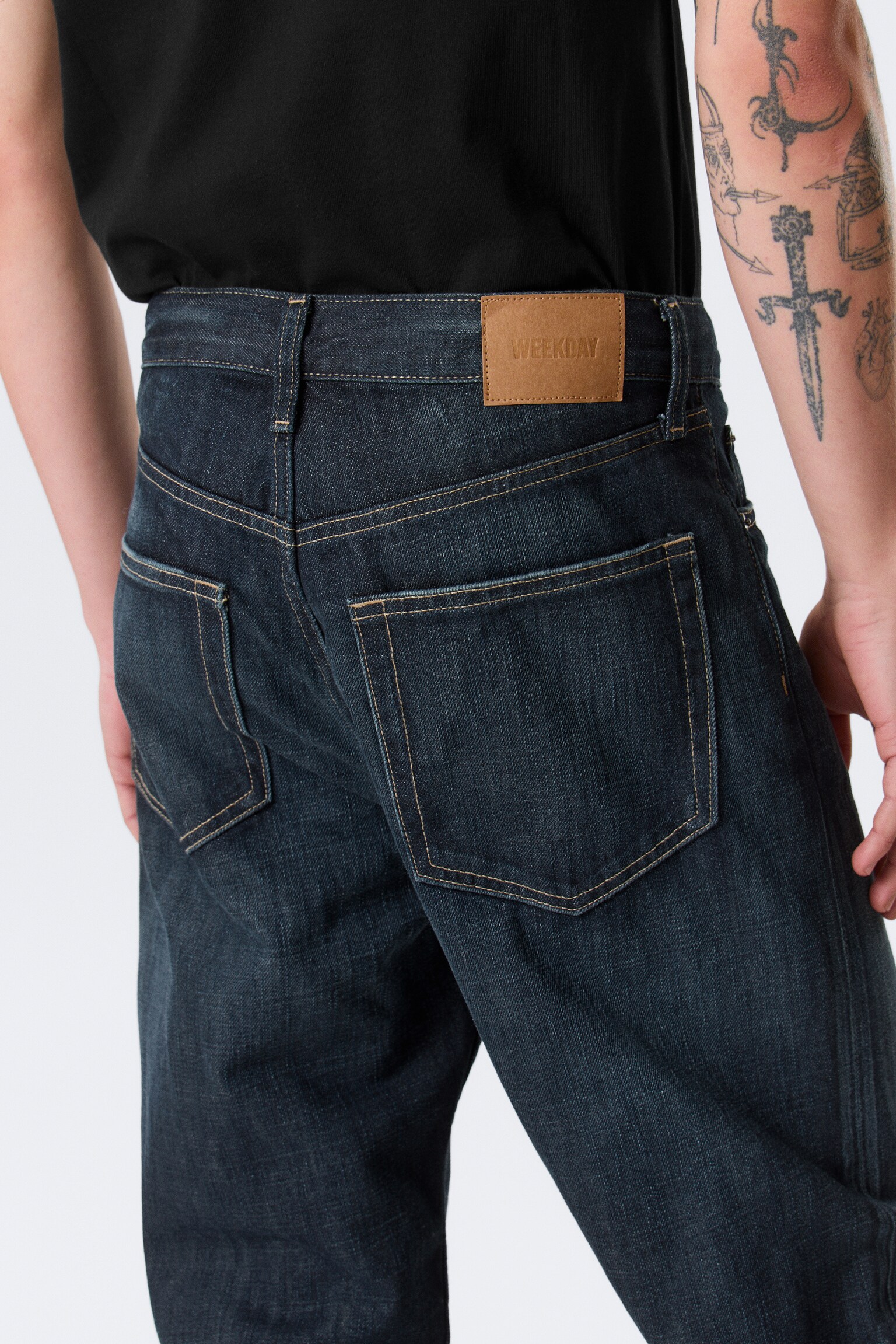Ray Relaxed Tapered Leg Jeans - Deep Sea Blue - Dark Blue/Seventeen Blue - Medium Blue/Tuned Black - Black - 4