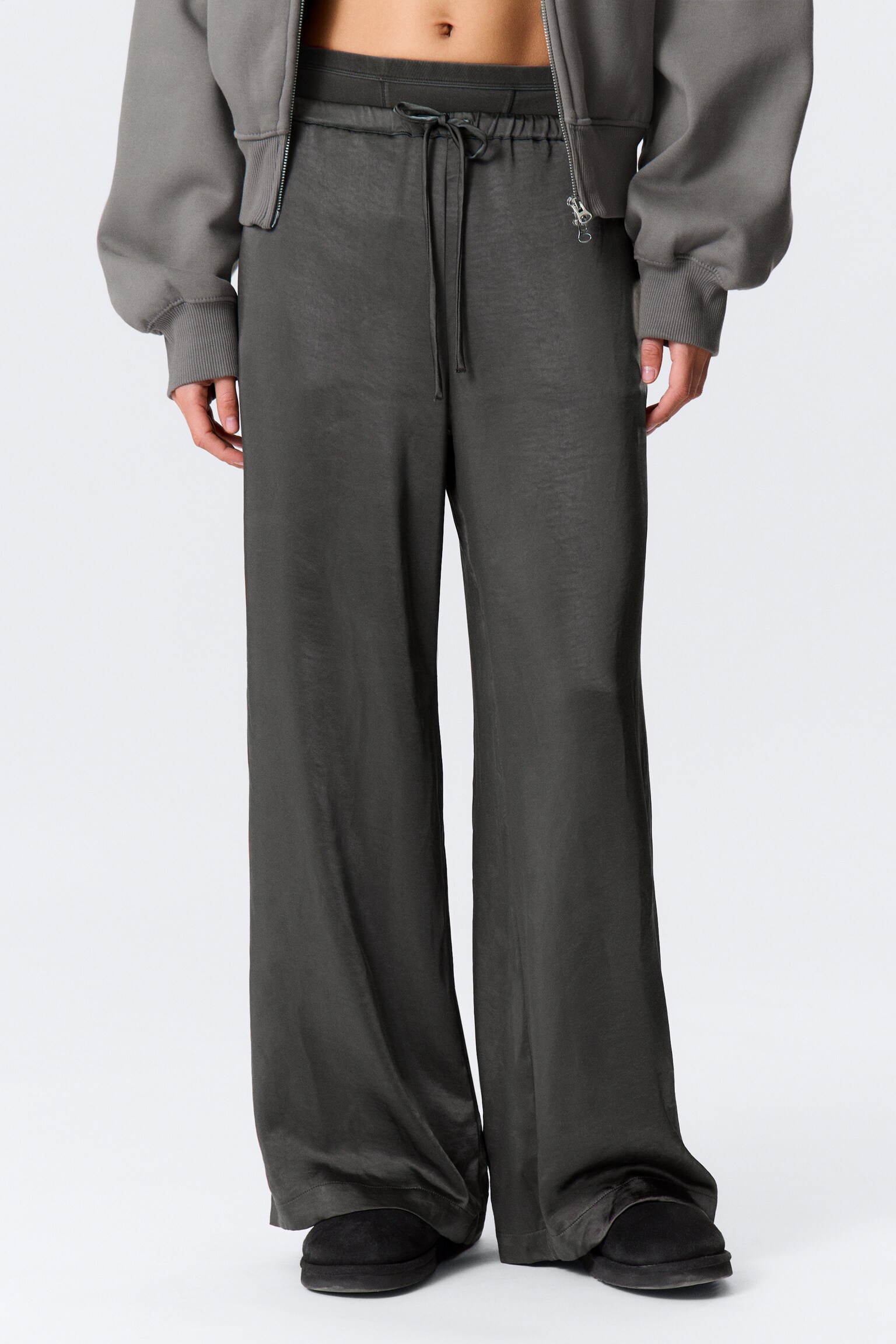 Pantalon de pyjama en satin délavé - Gris foncé délavé - 4