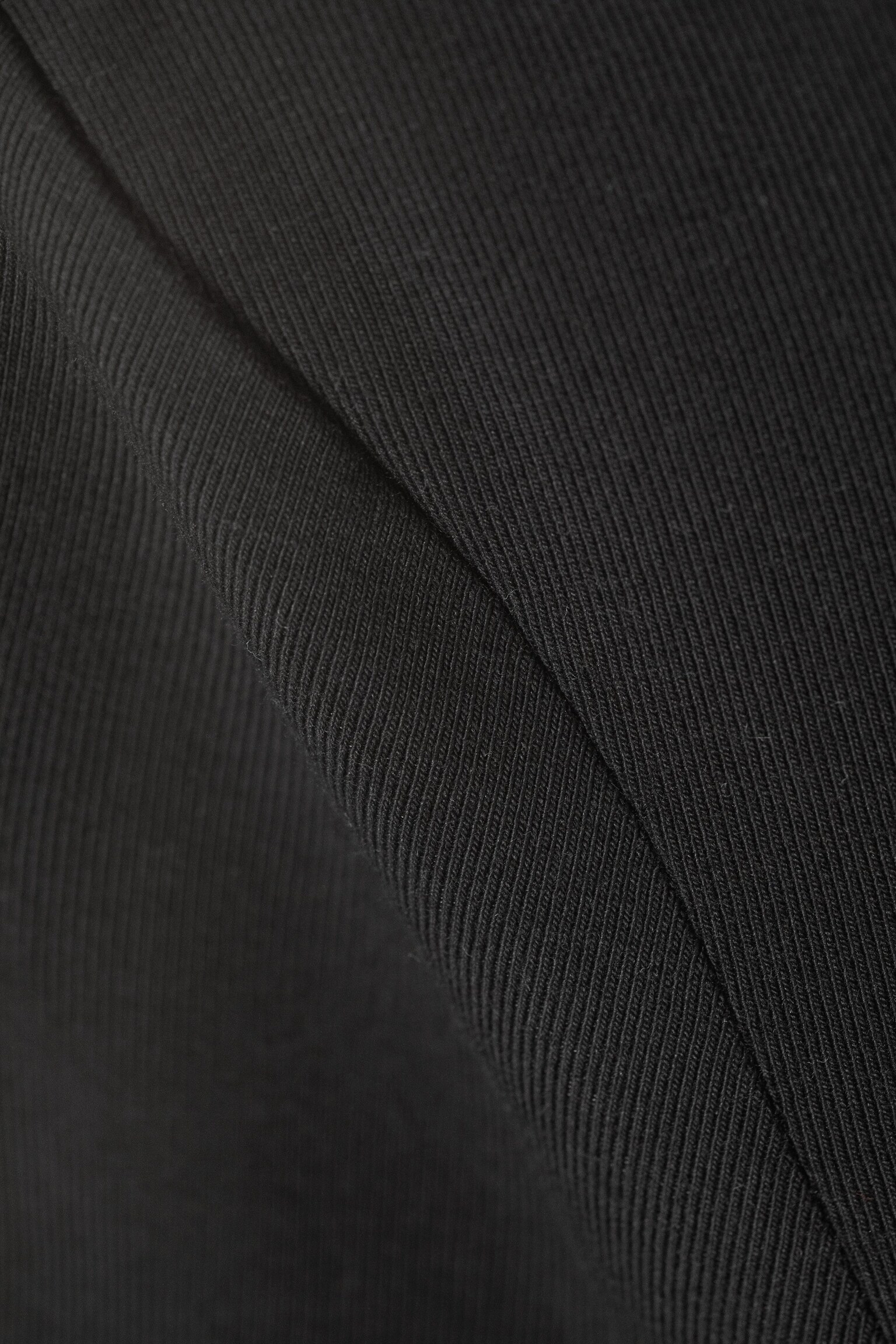 Tætsiddende T-shirt - Sort/Hvid/Grå - 2
