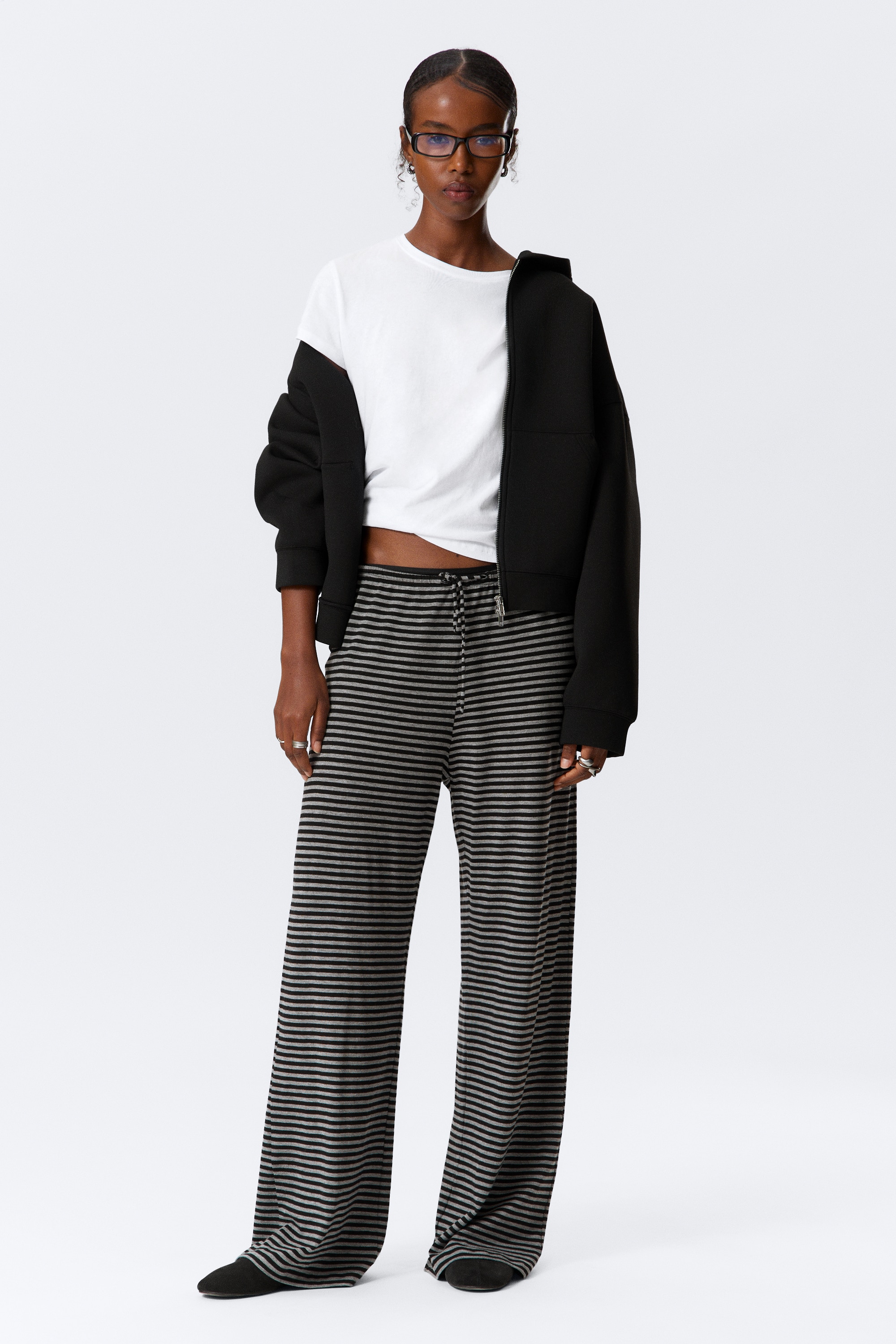 Pull-on broek met wijde pijpen van lyocell - Zwarte en grijze strepen/Grijs gemêleerd